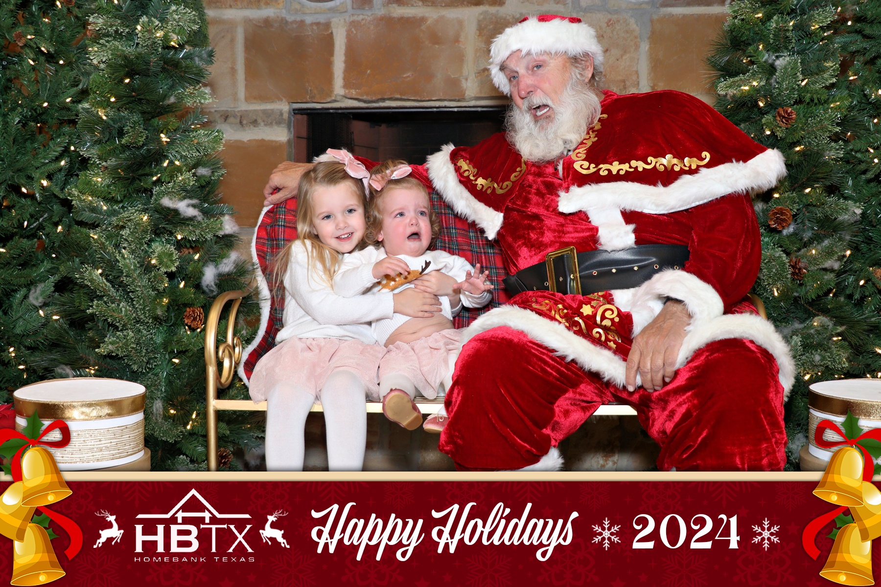 HomeBank Texas Photos with Santa | View more photos from the event at gallery.rckapturedmemories.com/u/RCKapturedMemories/HomeBank-Texas-Photos-with-Santa