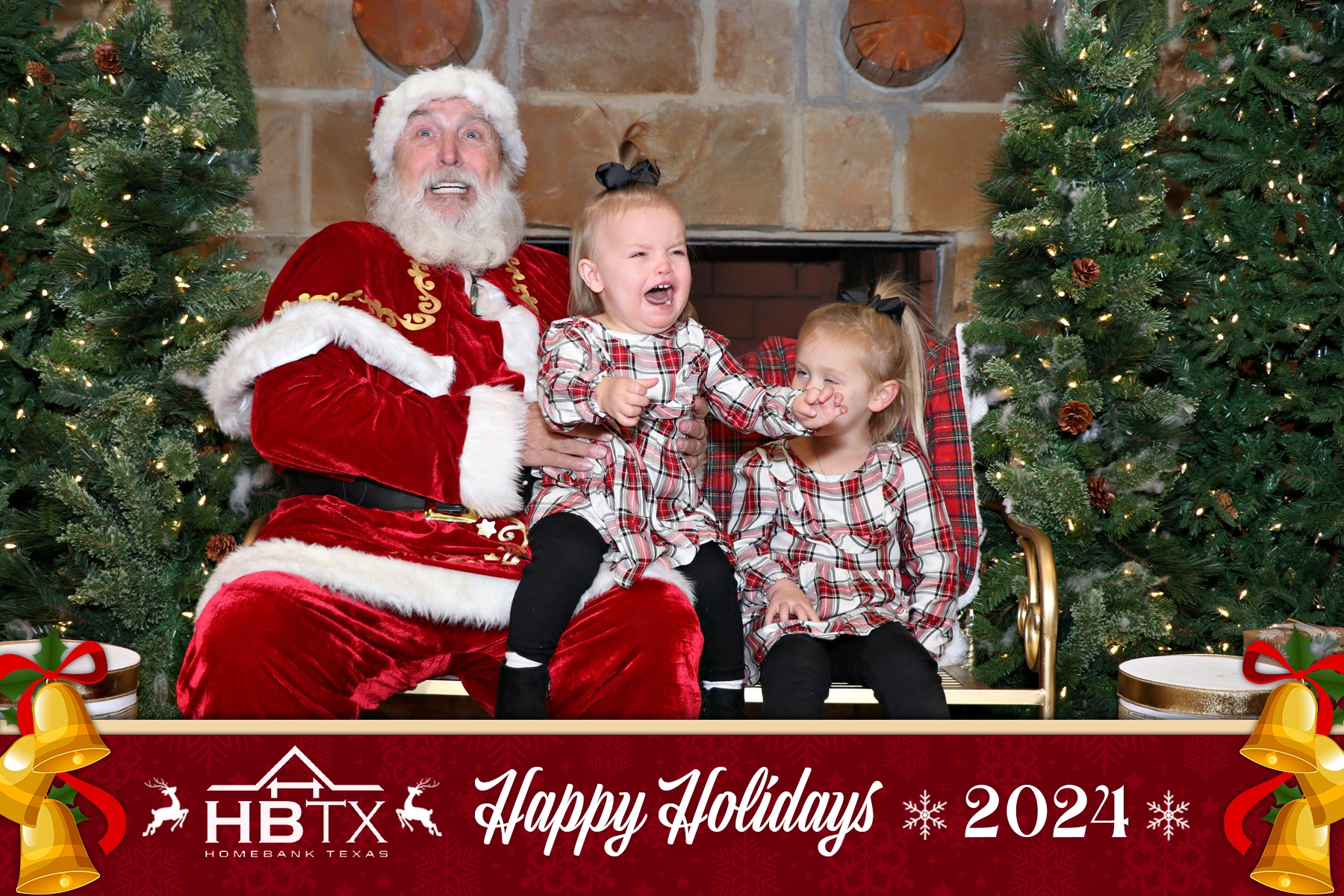 HomeBank Texas Photos with Santa | View more photos from the event at gallery.rckapturedmemories.com/u/RCKapturedMemories/HomeBank-Texas-Photos-with-Santa