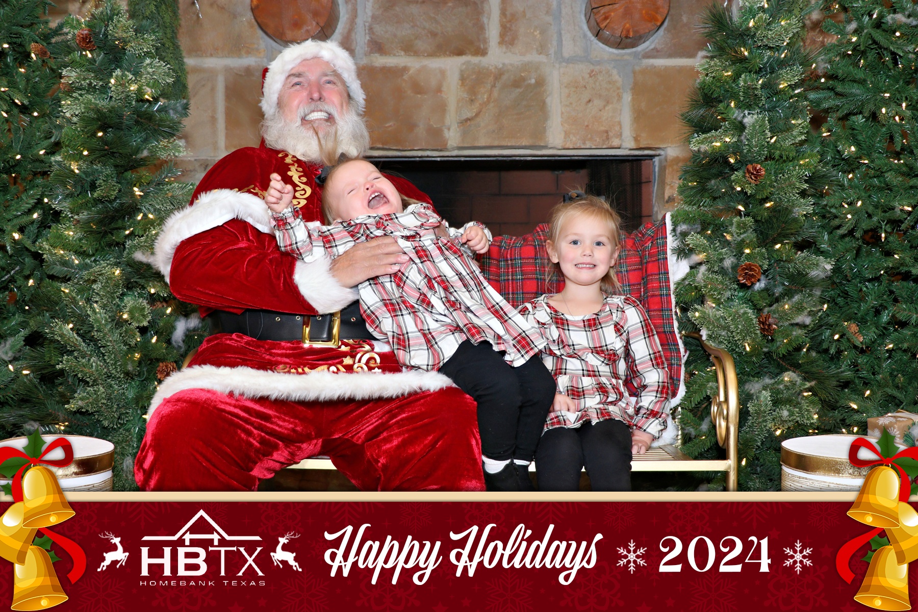 HomeBank Texas Photos with Santa | View more photos from the event at gallery.rckapturedmemories.com/u/RCKapturedMemories/HomeBank-Texas-Photos-with-Santa