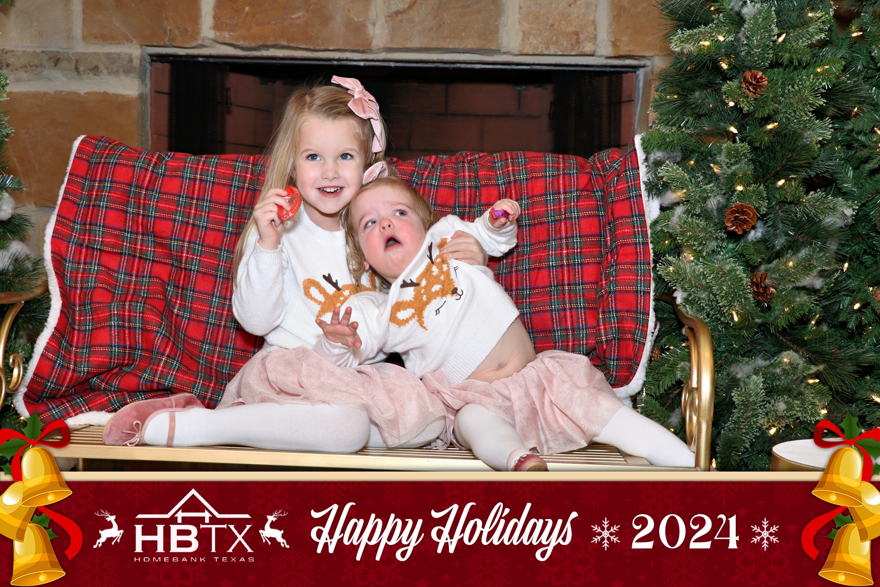 HomeBank Texas Photos with Santa | View more photos from the event at gallery.rckapturedmemories.com/u/RCKapturedMemories/HomeBank-Texas-Photos-with-Santa