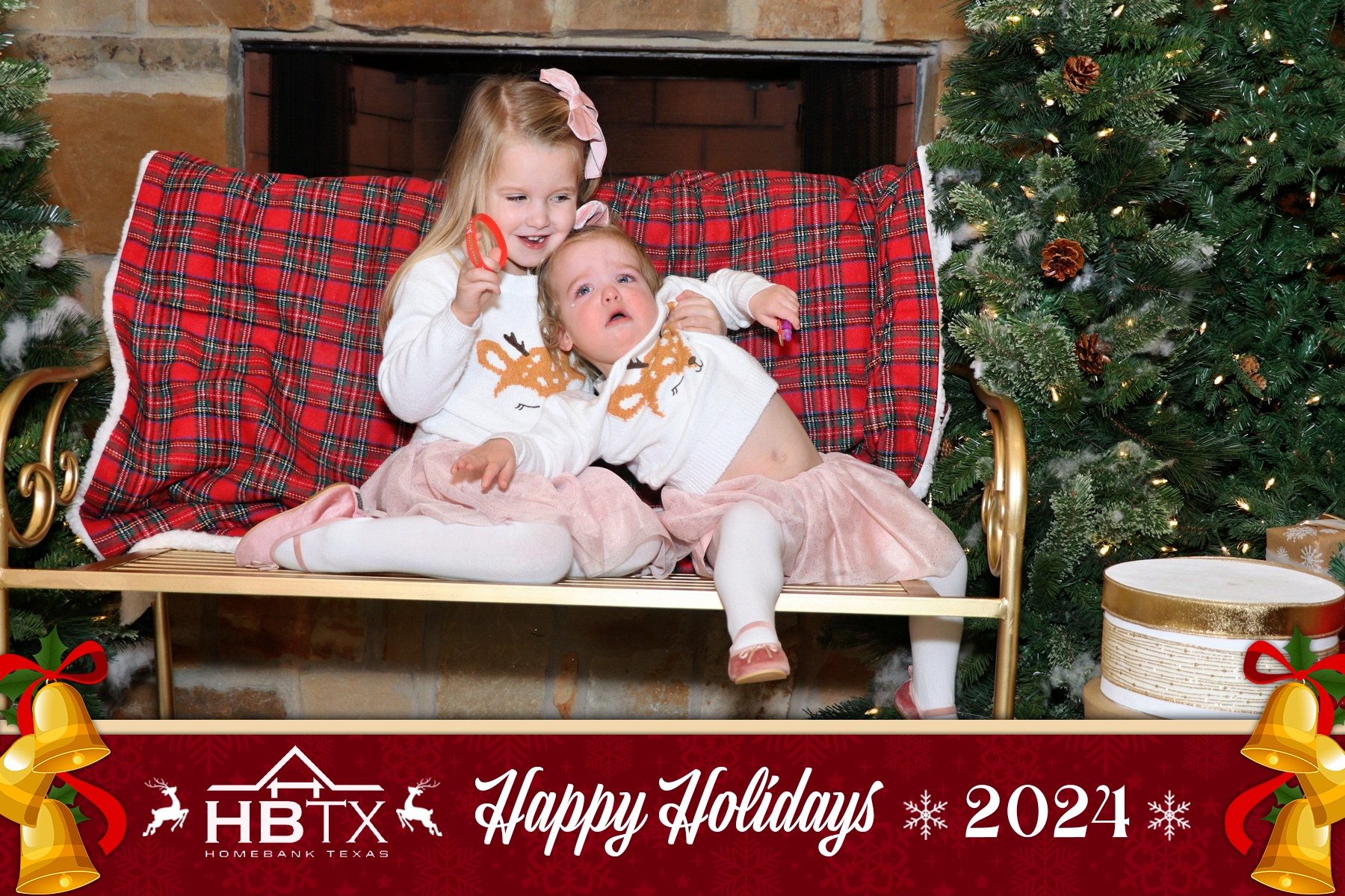 HomeBank Texas Photos with Santa | View more photos from the event at gallery.rckapturedmemories.com/u/RCKapturedMemories/HomeBank-Texas-Photos-with-Santa