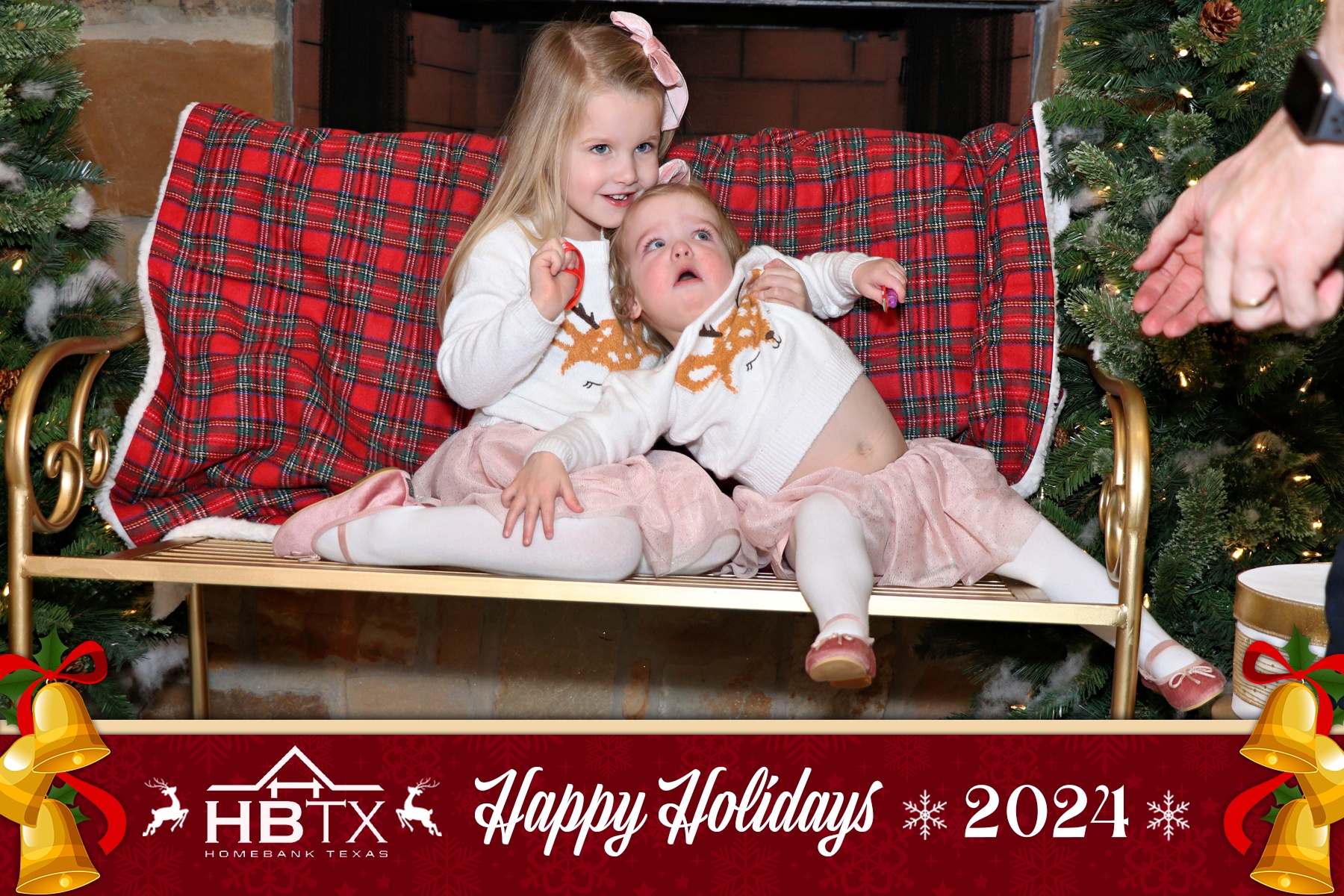 HomeBank Texas Photos with Santa | View more photos from the event at gallery.rckapturedmemories.com/u/RCKapturedMemories/HomeBank-Texas-Photos-with-Santa