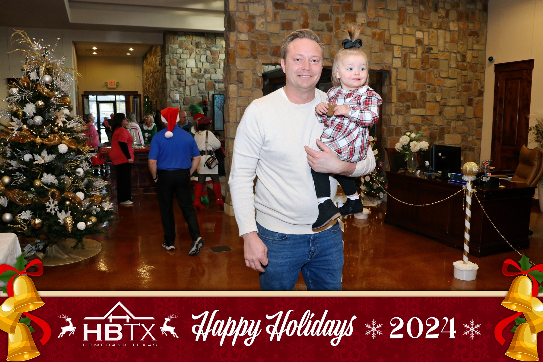 HomeBank Texas Photos with Santa | View more photos from the event at gallery.rckapturedmemories.com/u/RCKapturedMemories/HomeBank-Texas-Photos-with-Santa