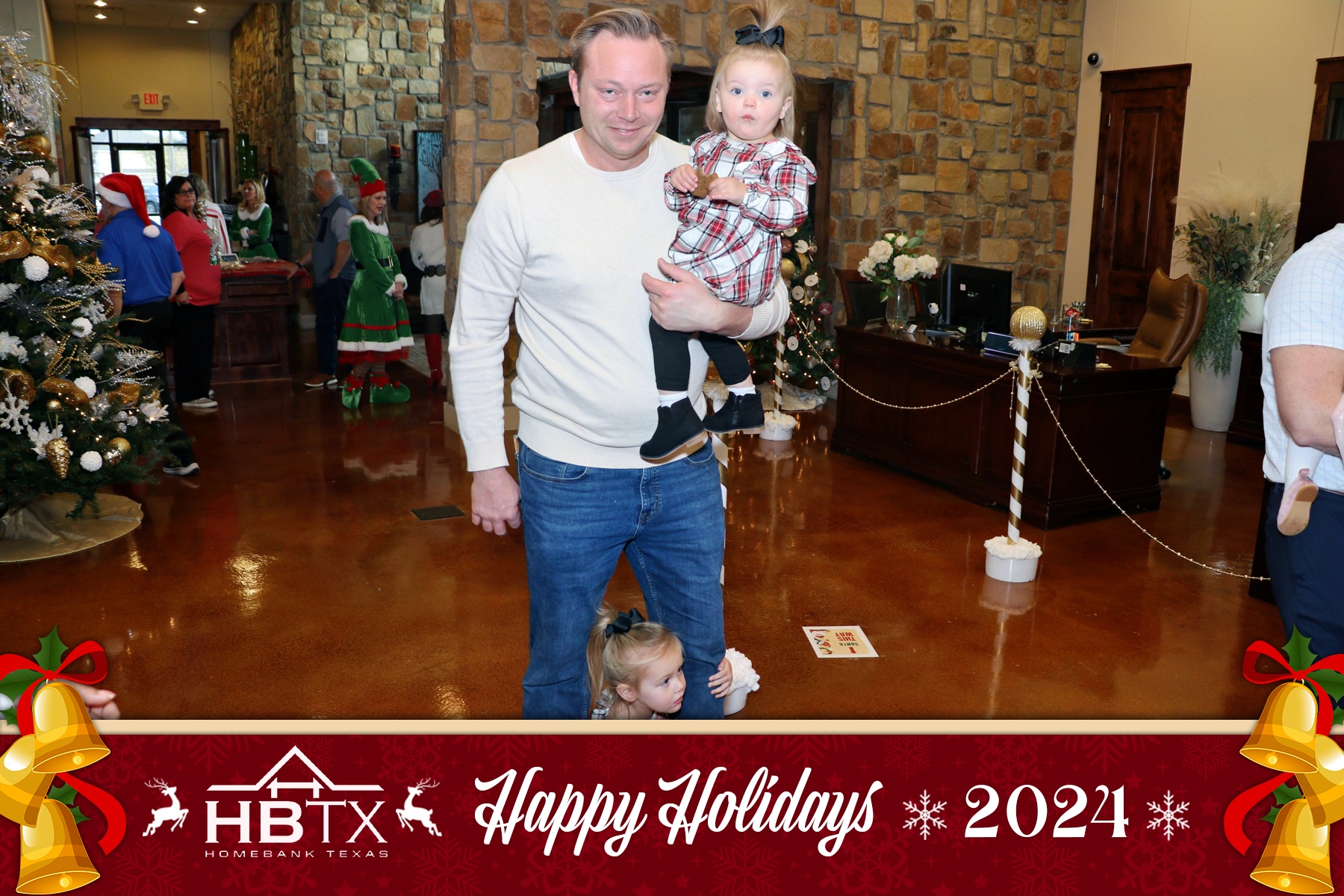 HomeBank Texas Photos with Santa | View more photos from the event at gallery.rckapturedmemories.com/u/RCKapturedMemories/HomeBank-Texas-Photos-with-Santa