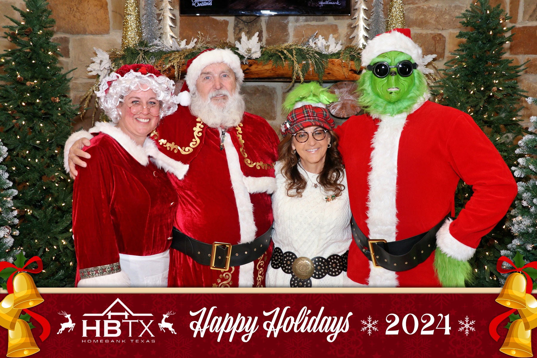 HomeBank Texas Photos with Santa | View more photos from the event at gallery.rckapturedmemories.com/u/RCKapturedMemories/HomeBank-Texas-Photos-with-Santa