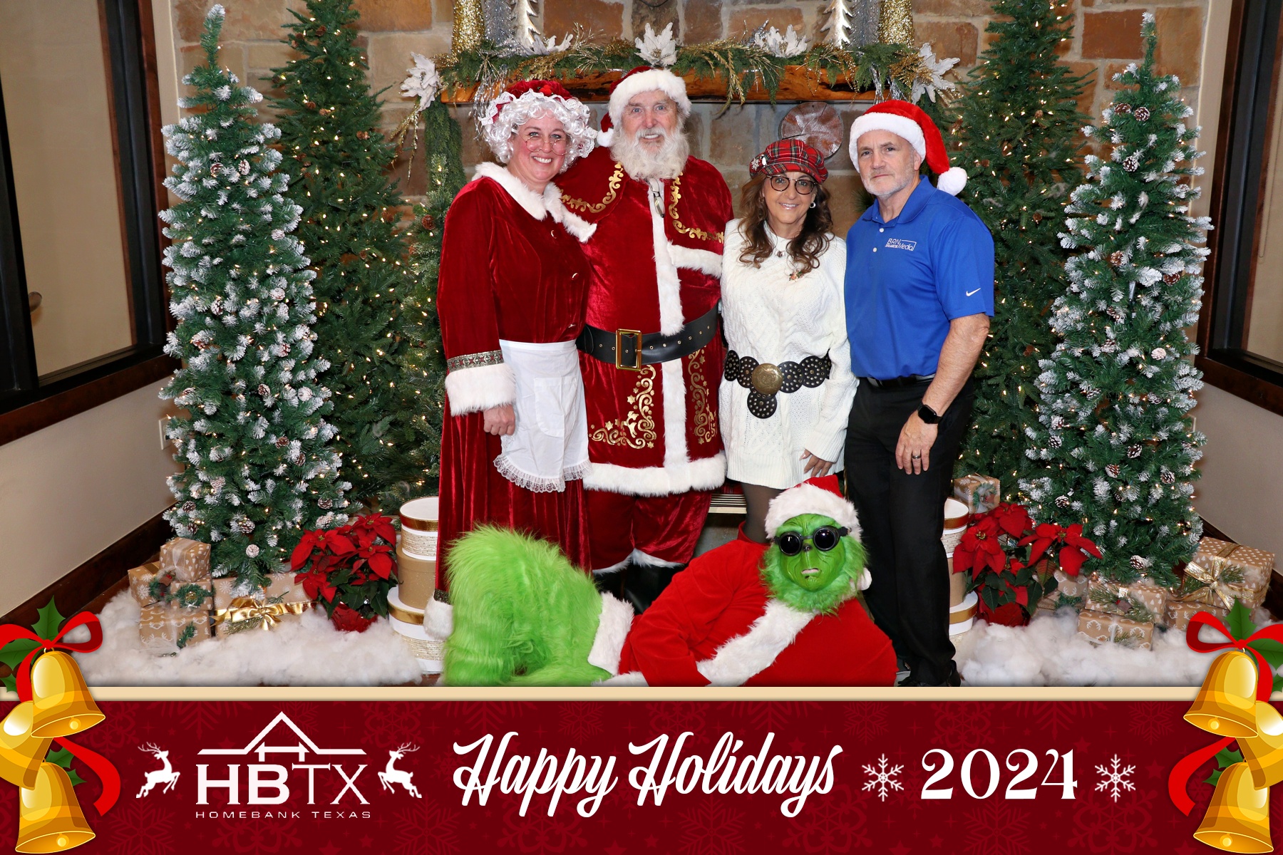 HomeBank Texas Photos with Santa | View more photos from the event at gallery.rckapturedmemories.com/u/RCKapturedMemories/HomeBank-Texas-Photos-with-Santa