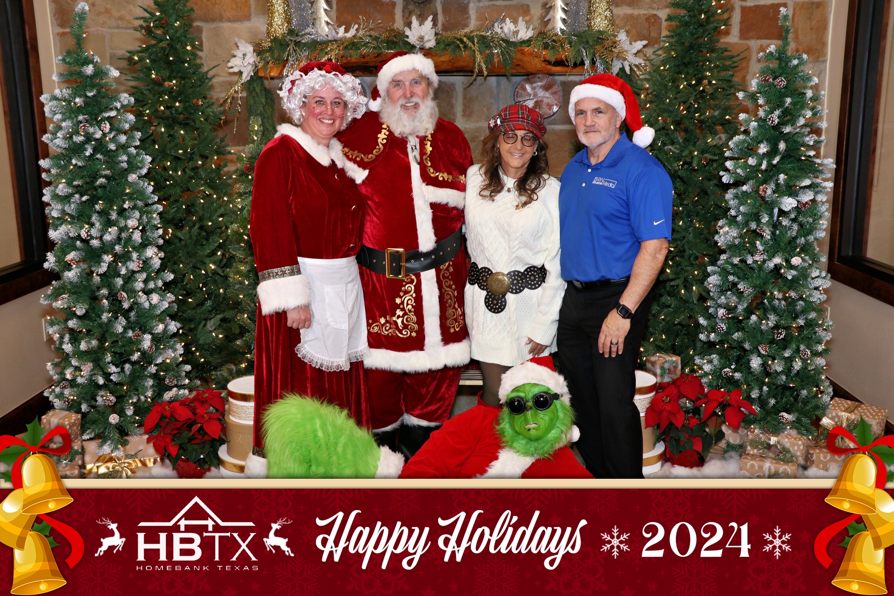 HomeBank Texas Photos with Santa | View more photos from the event at gallery.rckapturedmemories.com/u/RCKapturedMemories/HomeBank-Texas-Photos-with-Santa