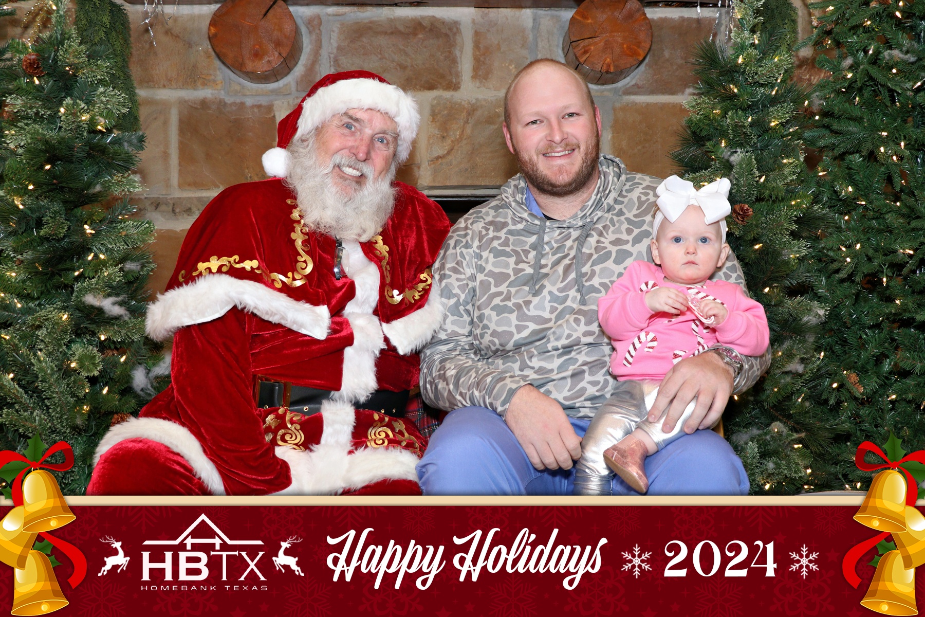HomeBank Texas Photos with Santa | View more photos from the event at gallery.rckapturedmemories.com/u/RCKapturedMemories/HomeBank-Texas-Photos-with-Santa