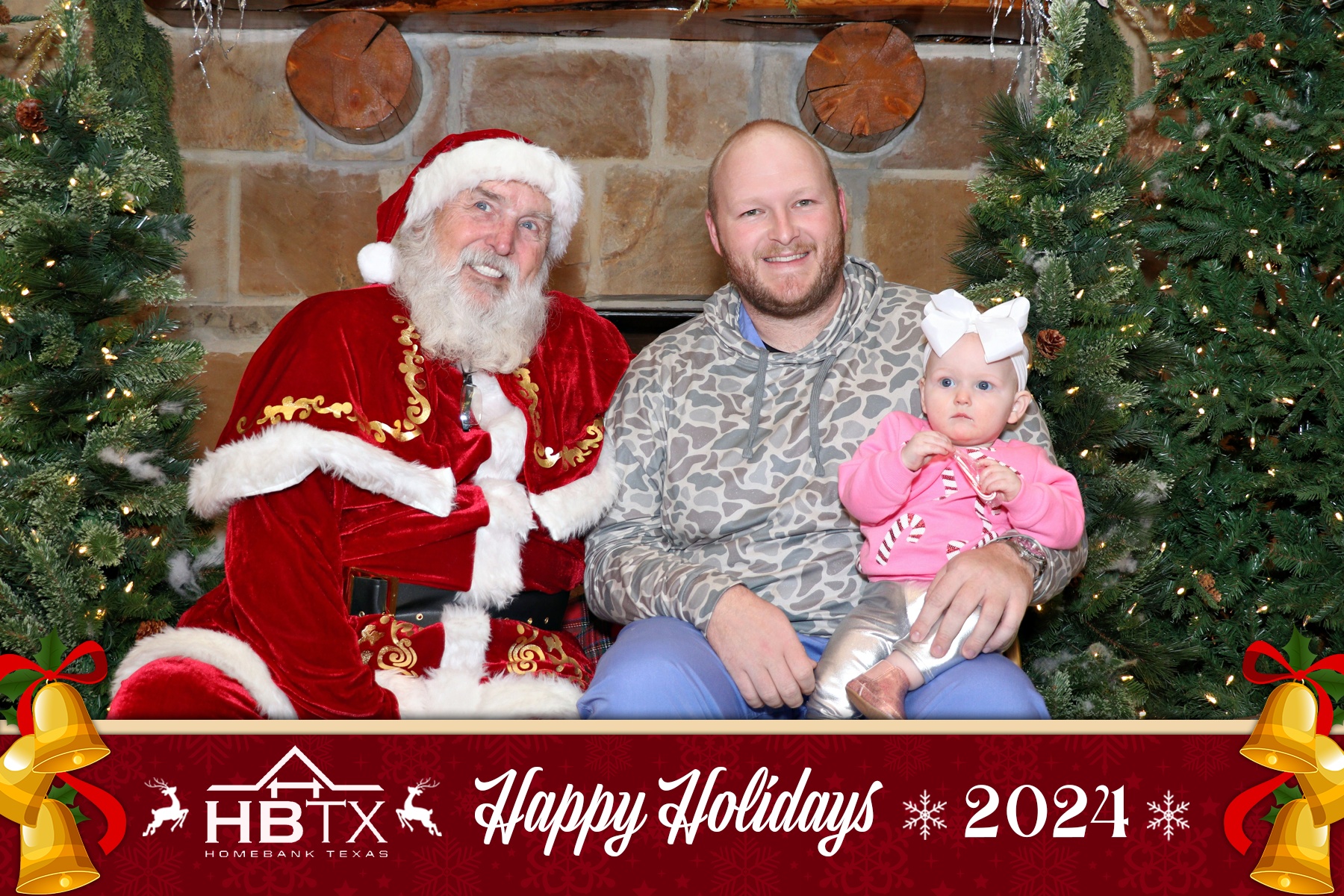 HomeBank Texas Photos with Santa | View more photos from the event at gallery.rckapturedmemories.com/u/RCKapturedMemories/HomeBank-Texas-Photos-with-Santa