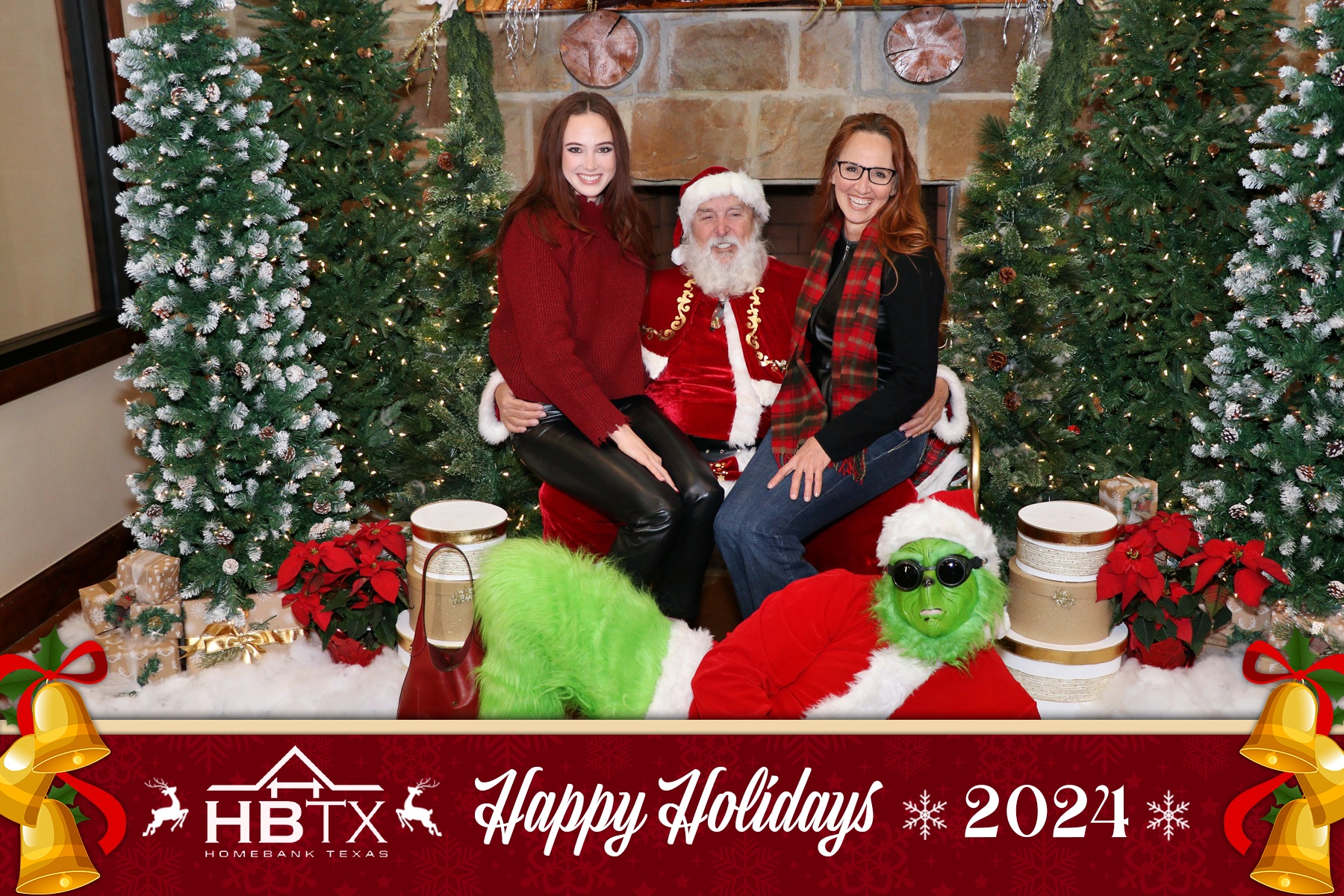 HomeBank Texas Photos with Santa | View more photos from the event at gallery.rckapturedmemories.com/u/RCKapturedMemories/HomeBank-Texas-Photos-with-Santa