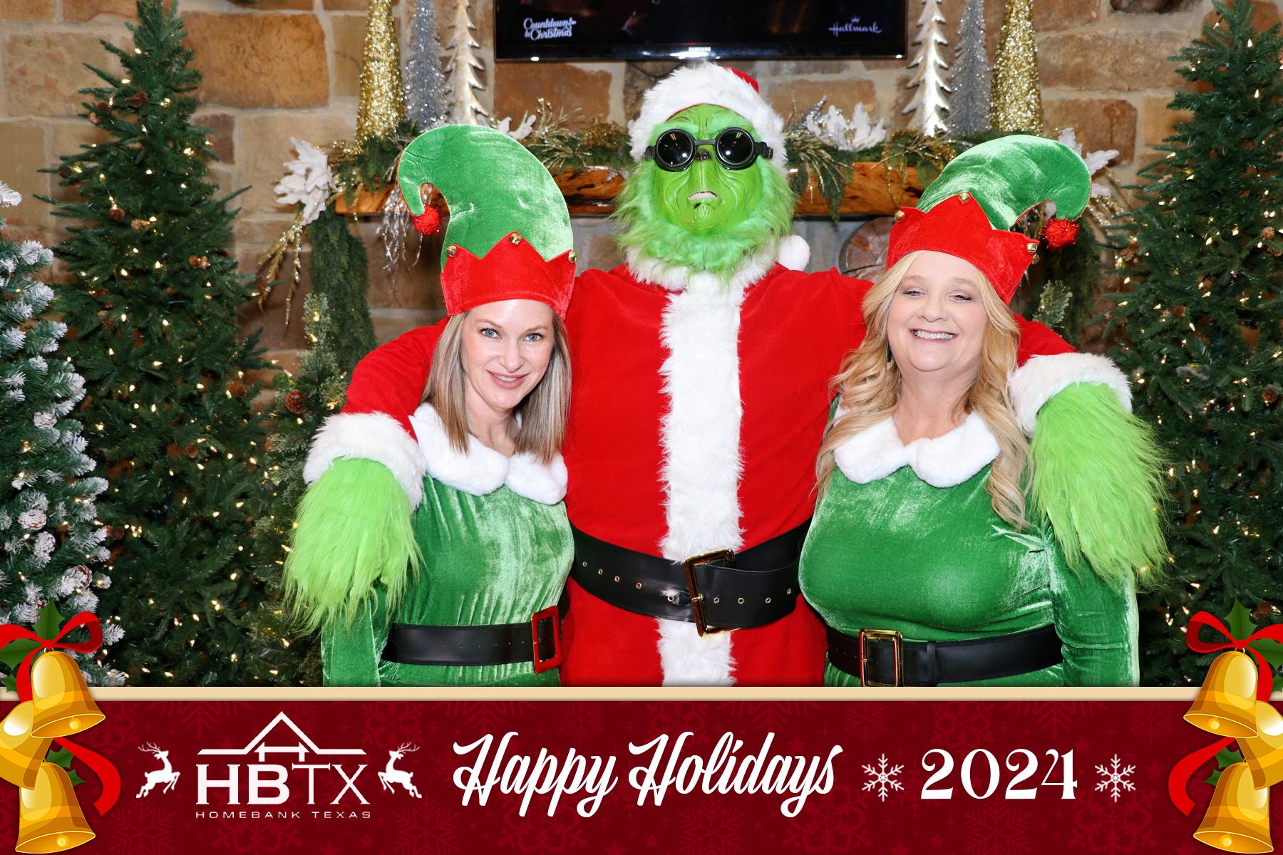 HomeBank Texas Photos with Santa | View more photos from the event at gallery.rckapturedmemories.com/u/RCKapturedMemories/HomeBank-Texas-Photos-with-Santa