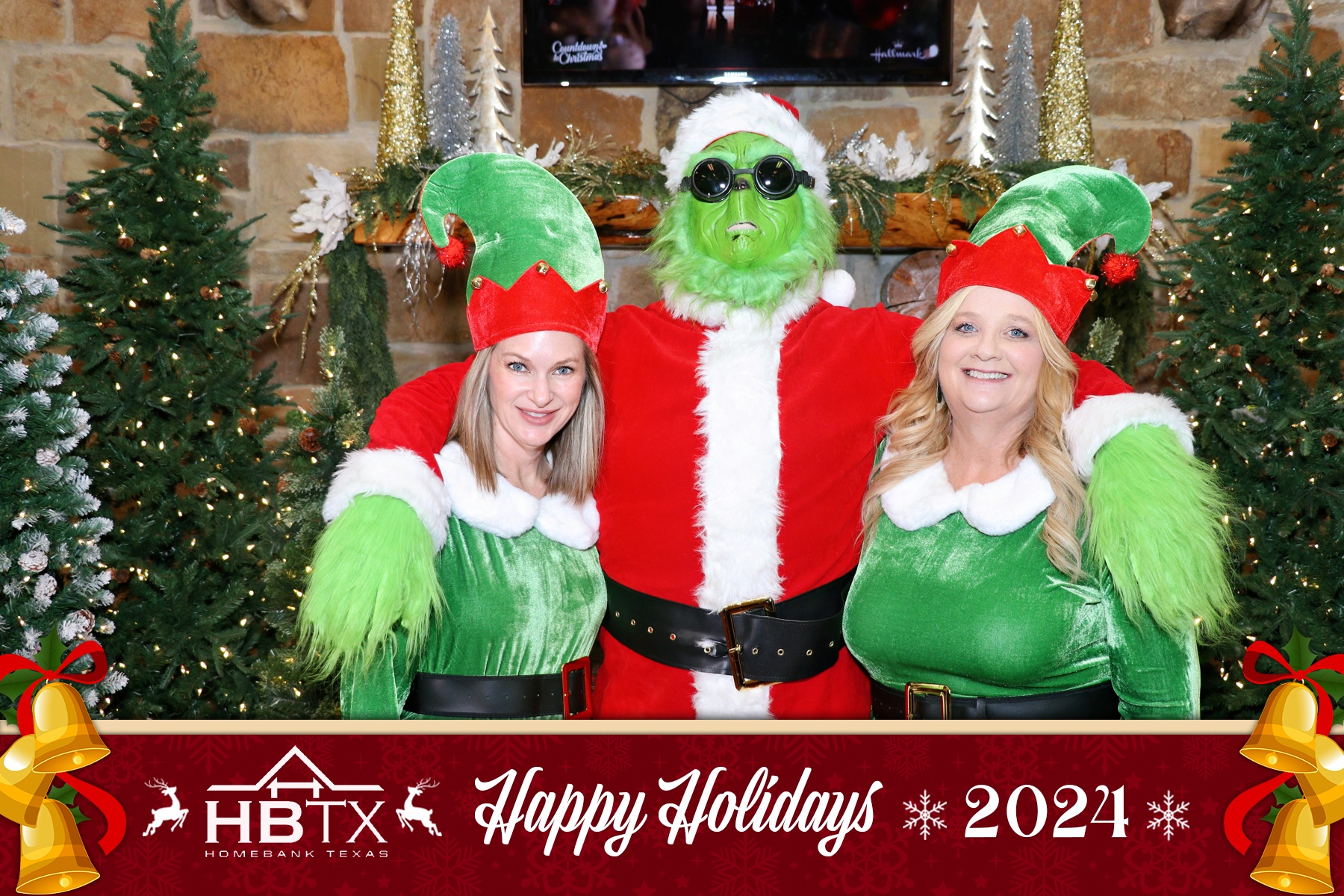 HomeBank Texas Photos with Santa | View more photos from the event at gallery.rckapturedmemories.com/u/RCKapturedMemories/HomeBank-Texas-Photos-with-Santa
