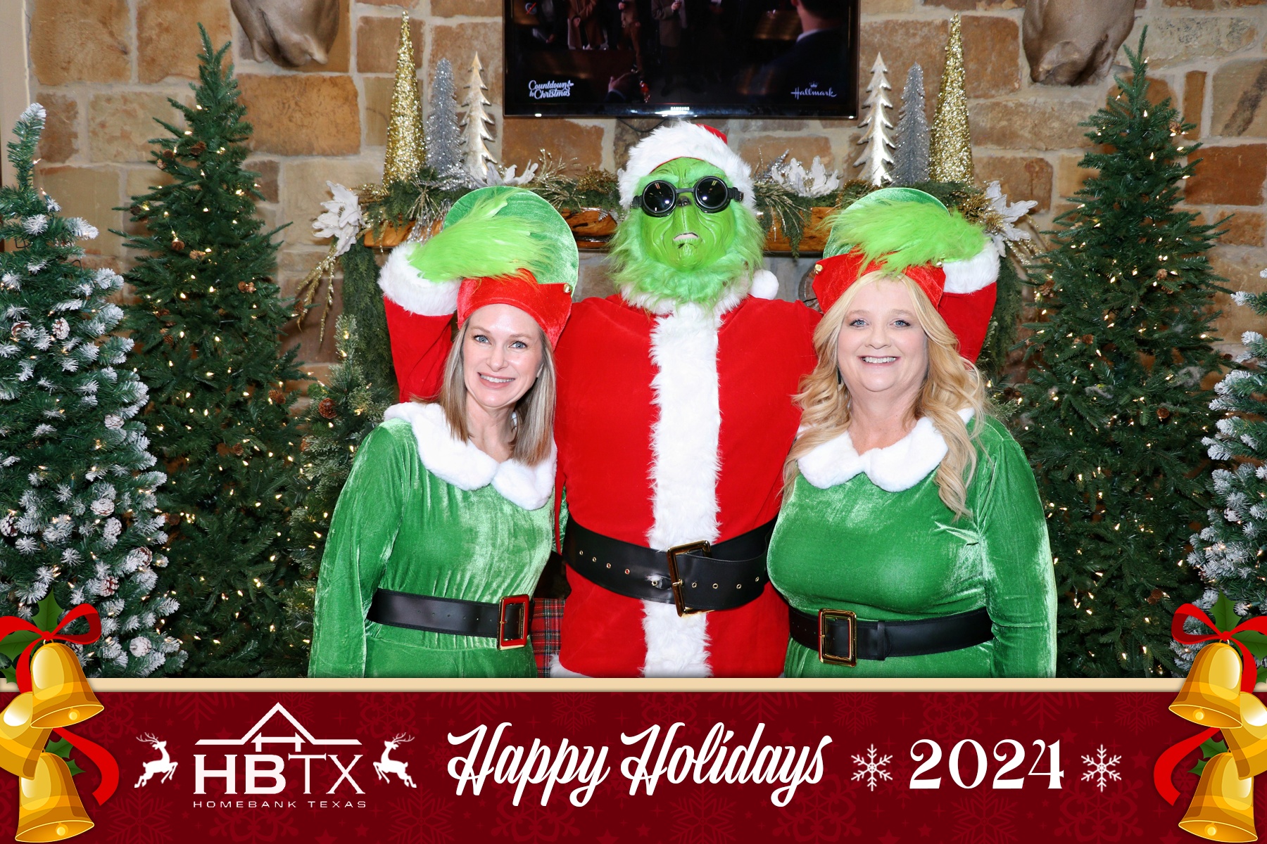 HomeBank Texas Photos with Santa | View more photos from the event at gallery.rckapturedmemories.com/u/RCKapturedMemories/HomeBank-Texas-Photos-with-Santa