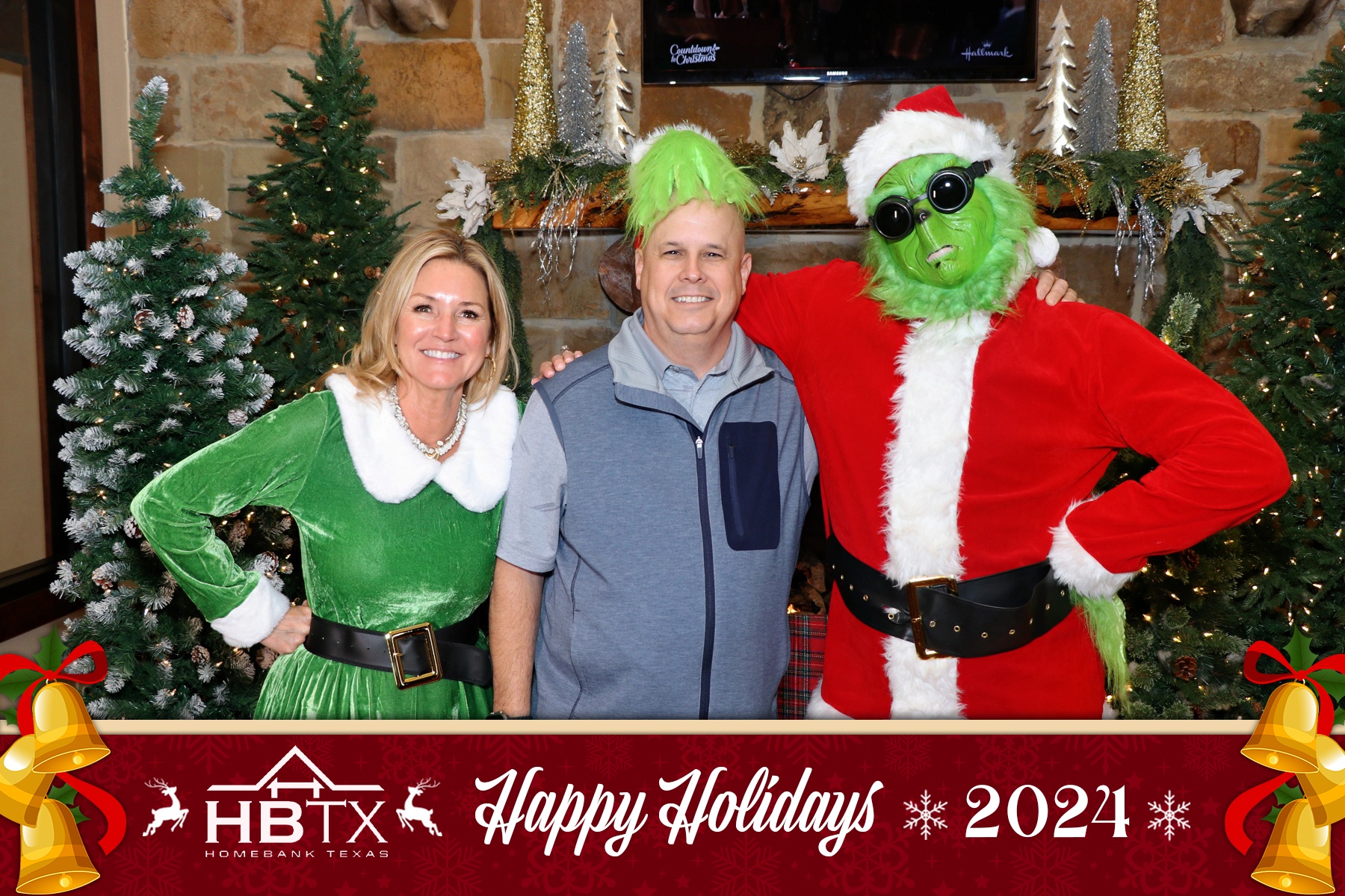HomeBank Texas Photos with Santa | View more photos from the event at gallery.rckapturedmemories.com/u/RCKapturedMemories/HomeBank-Texas-Photos-with-Santa