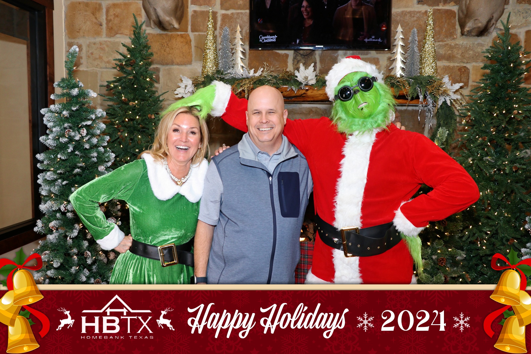 HomeBank Texas Photos with Santa | View more photos from the event at gallery.rckapturedmemories.com/u/RCKapturedMemories/HomeBank-Texas-Photos-with-Santa