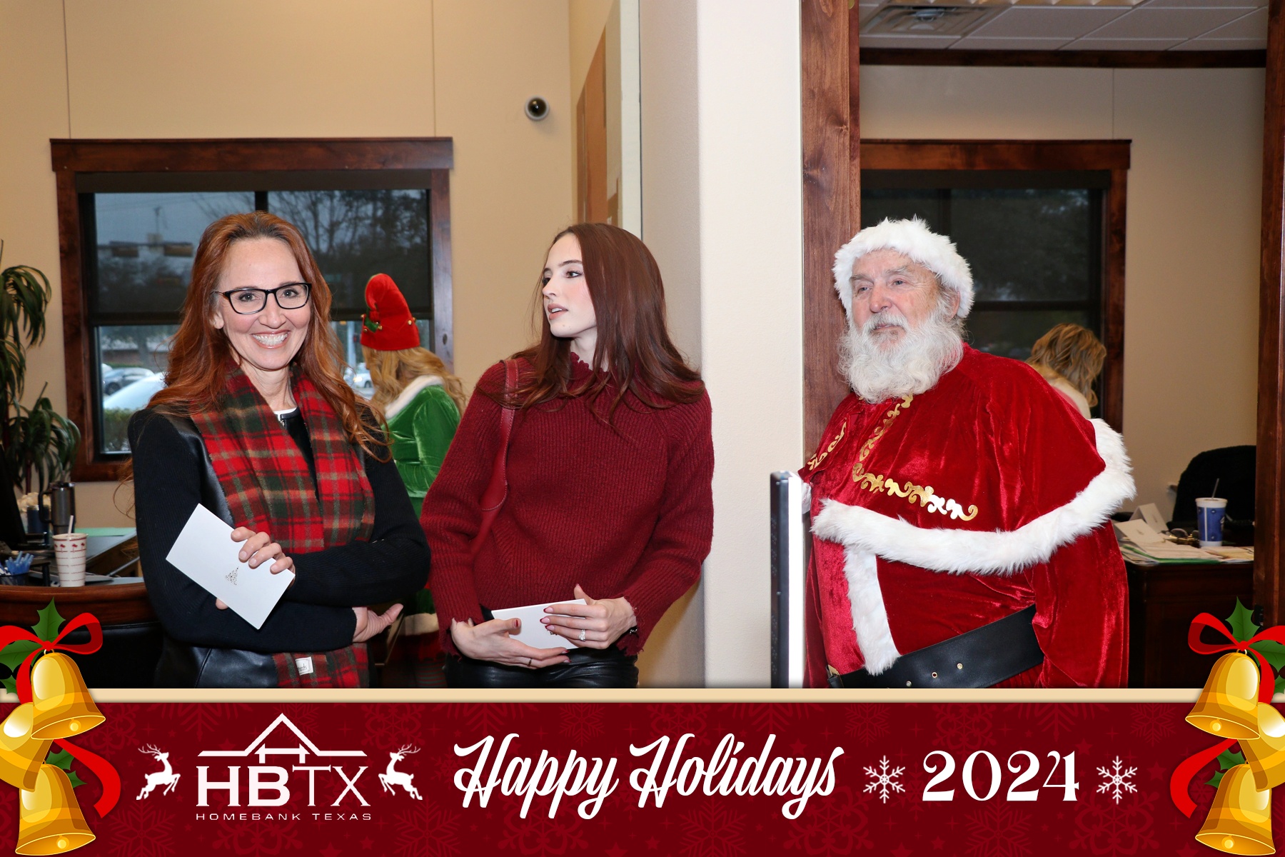 HomeBank Texas Photos with Santa | View more photos from the event at gallery.rckapturedmemories.com/u/RCKapturedMemories/HomeBank-Texas-Photos-with-Santa