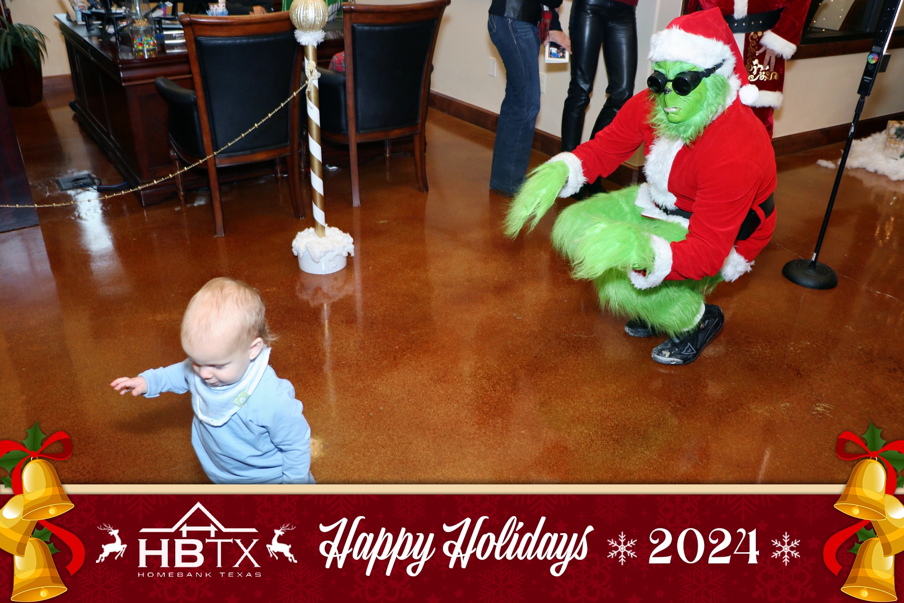 HomeBank Texas Photos with Santa | View more photos from the event at gallery.rckapturedmemories.com/u/RCKapturedMemories/HomeBank-Texas-Photos-with-Santa