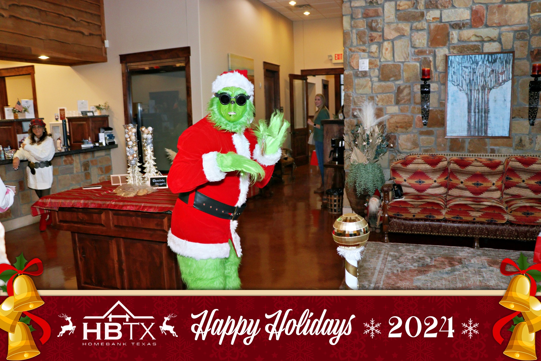 HomeBank Texas Photos with Santa | View more photos from the event at gallery.rckapturedmemories.com/u/RCKapturedMemories/HomeBank-Texas-Photos-with-Santa