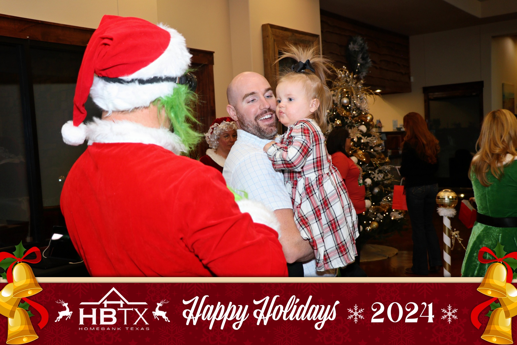 HomeBank Texas Photos with Santa | View more photos from the event at gallery.rckapturedmemories.com/u/RCKapturedMemories/HomeBank-Texas-Photos-with-Santa
