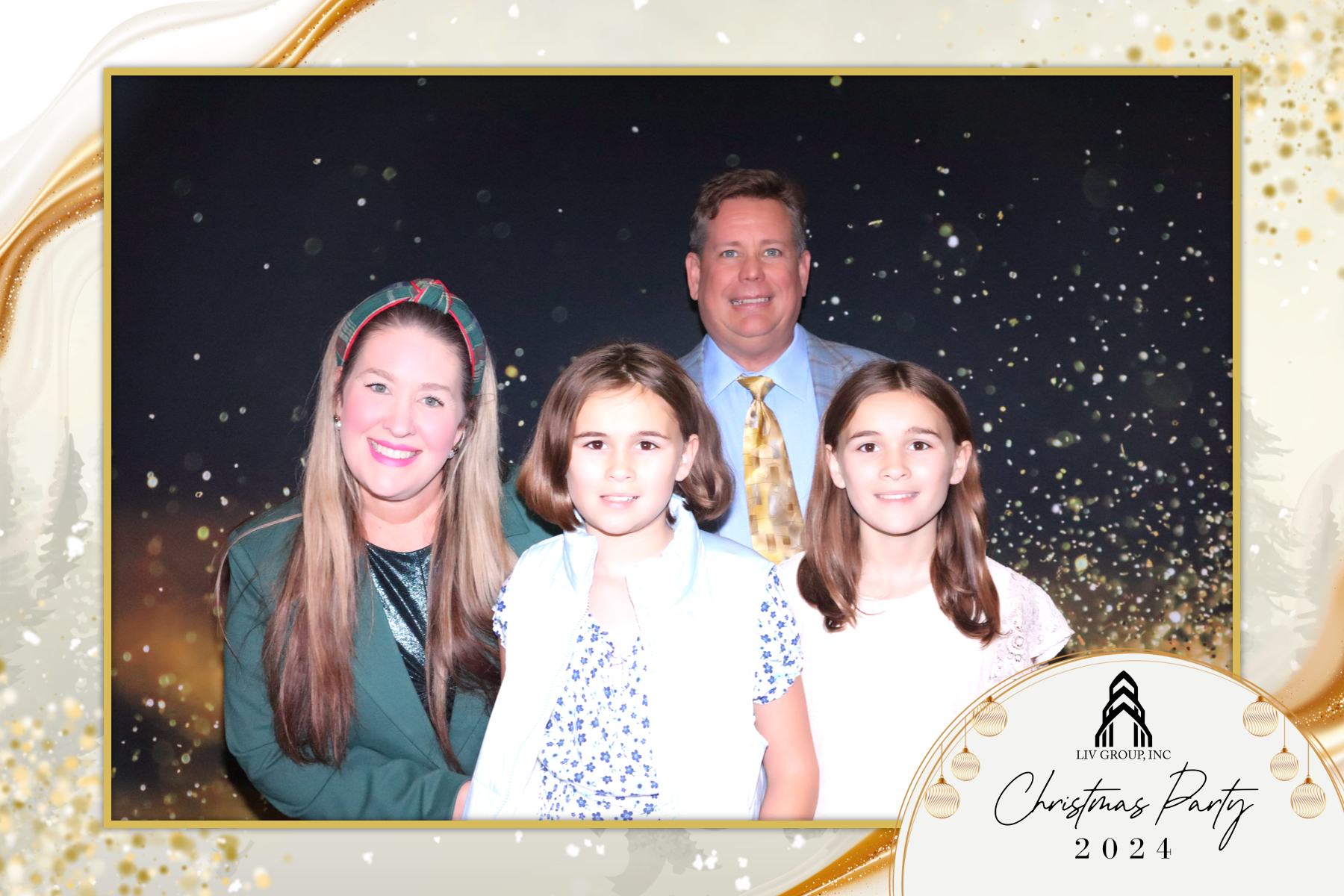 LIV Group Christmas Party | View more photos from the event at gallery.rckapturedmemories.com/u/RCKapturedMemories/LIV-Group-Christmas-Party-0