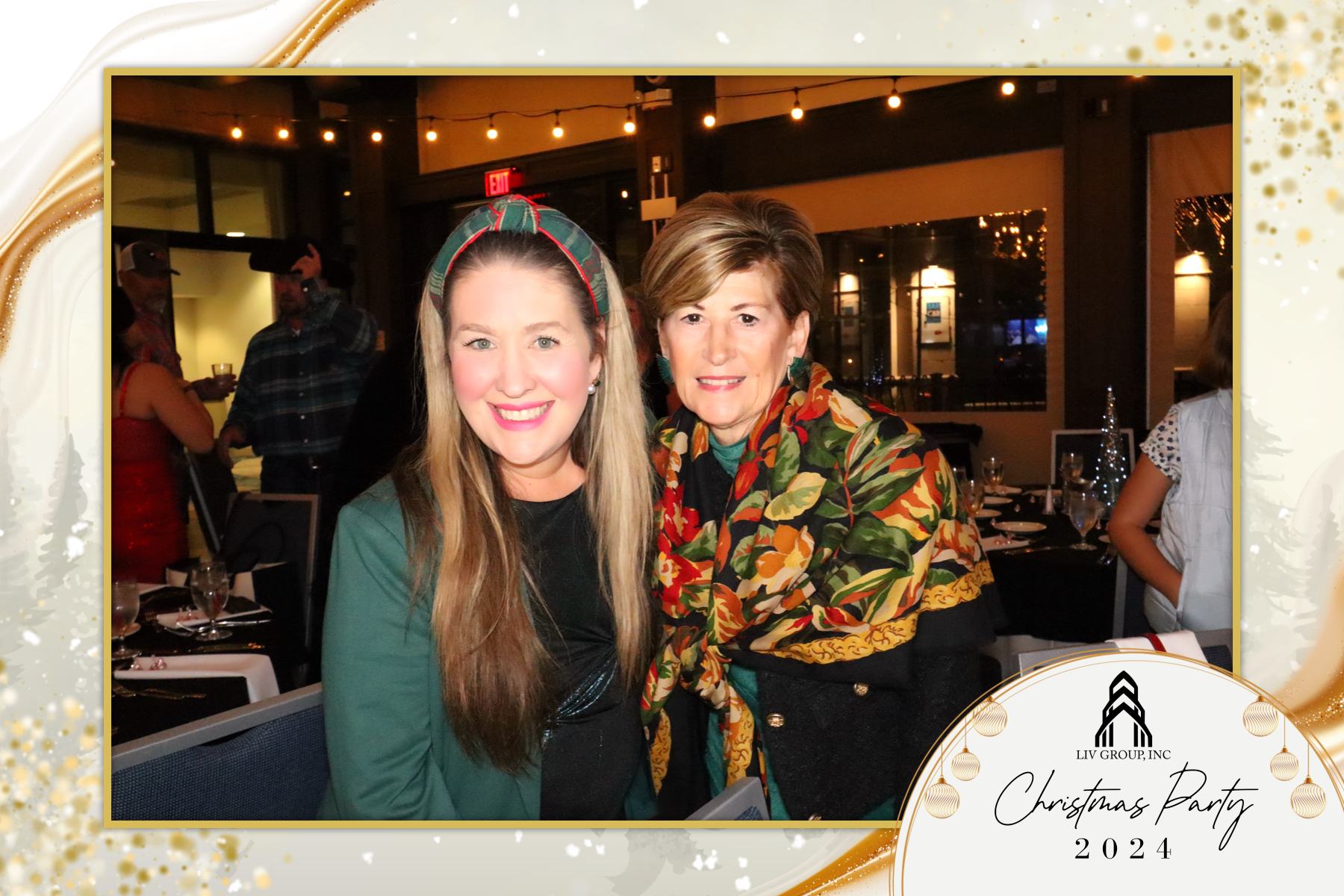 LIV Group Christmas Party | View more photos from the event at gallery.rckapturedmemories.com/u/RCKapturedMemories/LIV-Group-Christmas-Party-0