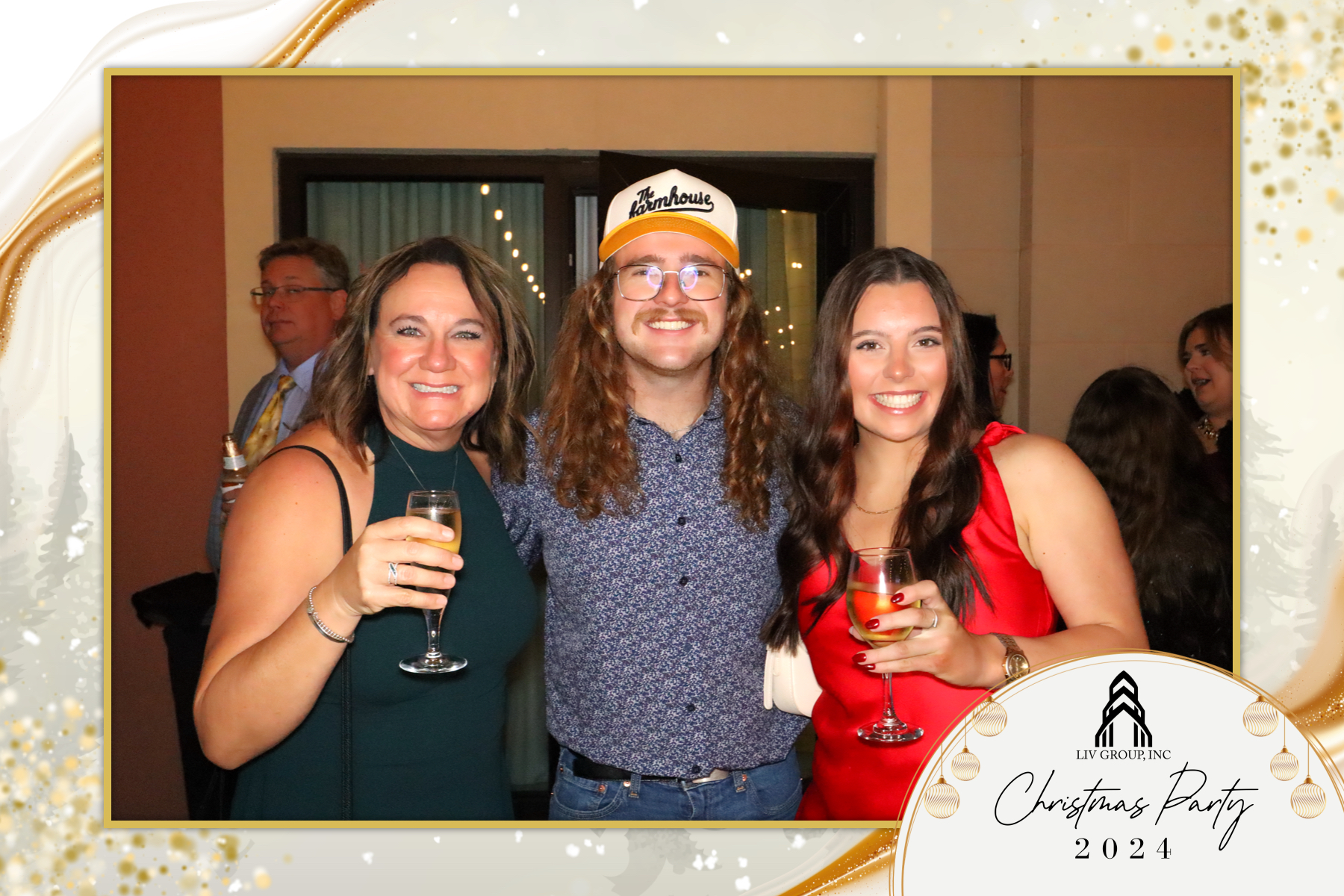 LIV Group Christmas Party | View more photos from the event at gallery.rckapturedmemories.com/u/RCKapturedMemories/LIV-Group-Christmas-Party-0