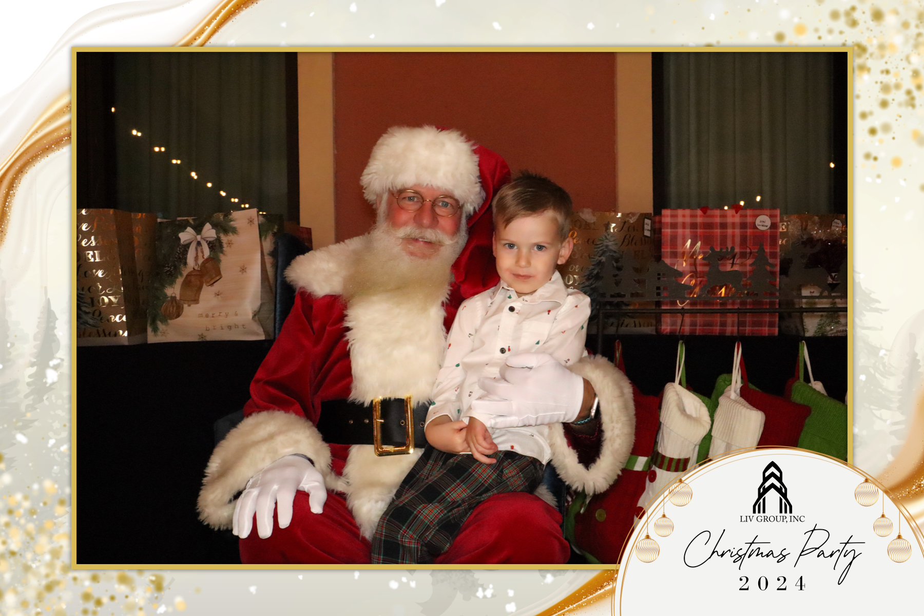 LIV Group Christmas Party | View more photos from the event at gallery.rckapturedmemories.com/u/RCKapturedMemories/LIV-Group-Christmas-Party-0