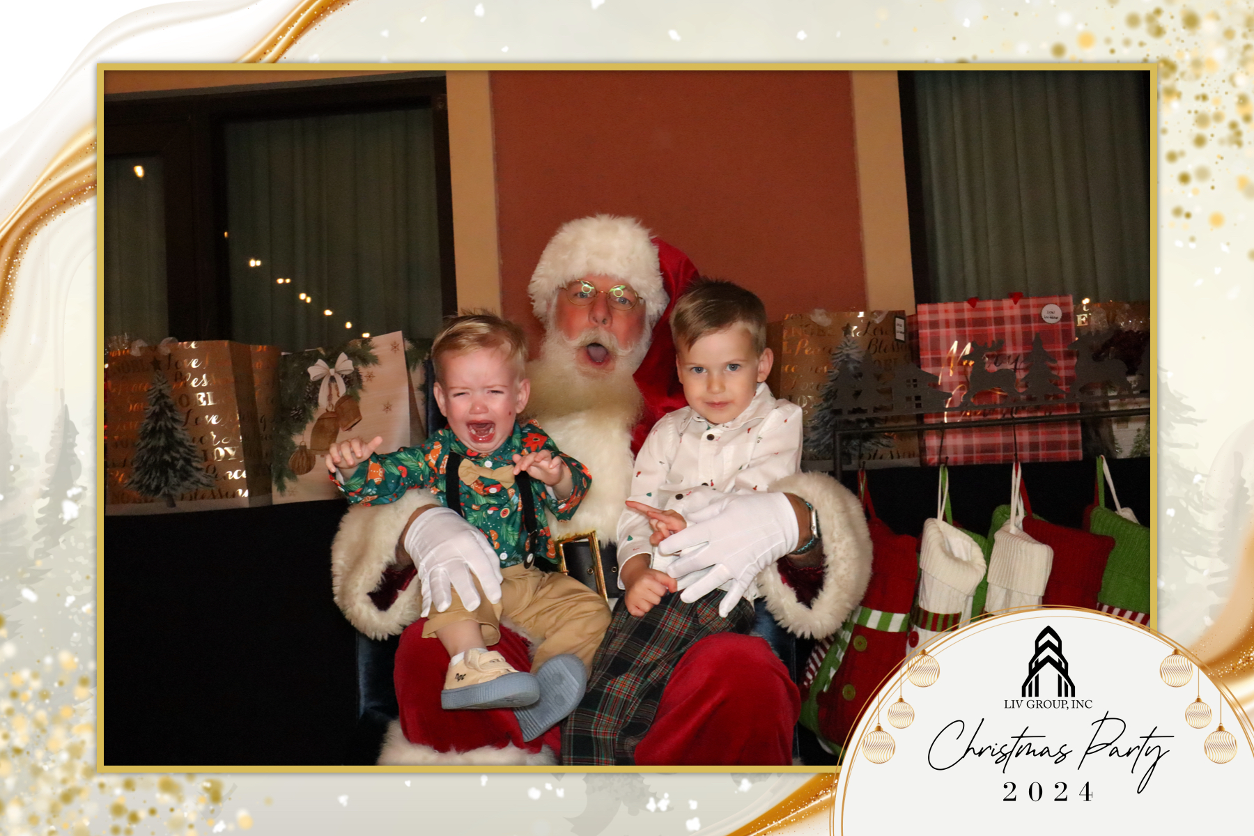 LIV Group Christmas Party | View more photos from the event at gallery.rckapturedmemories.com/u/RCKapturedMemories/LIV-Group-Christmas-Party-0