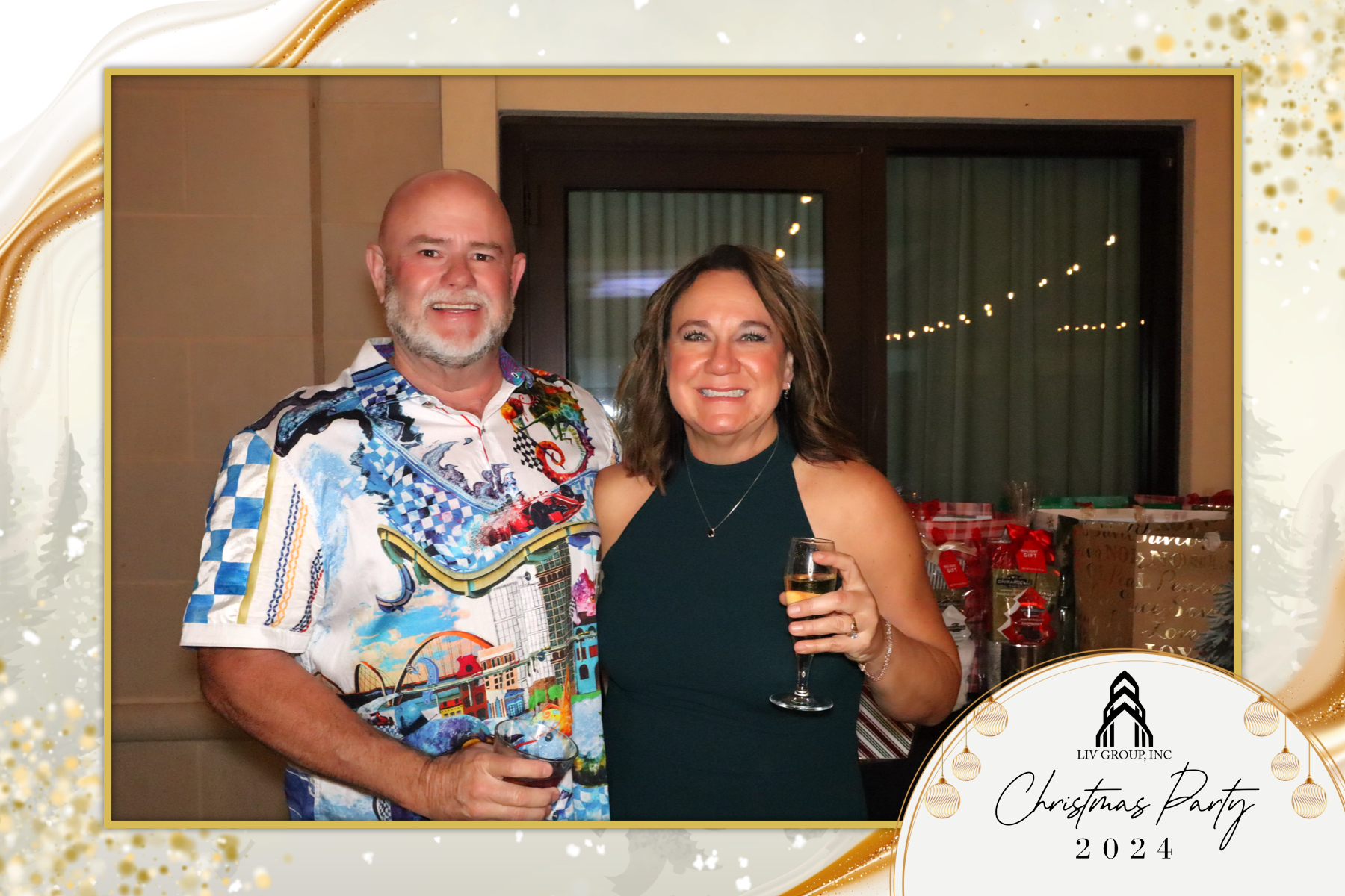 LIV Group Christmas Party | View more photos from the event at gallery.rckapturedmemories.com/u/RCKapturedMemories/LIV-Group-Christmas-Party-0