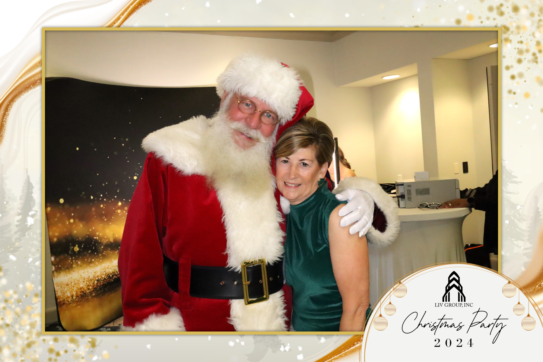 LIV Group Christmas Party | View more photos from the event at gallery.rckapturedmemories.com/u/RCKapturedMemories/LIV-Group-Christmas-Party-0