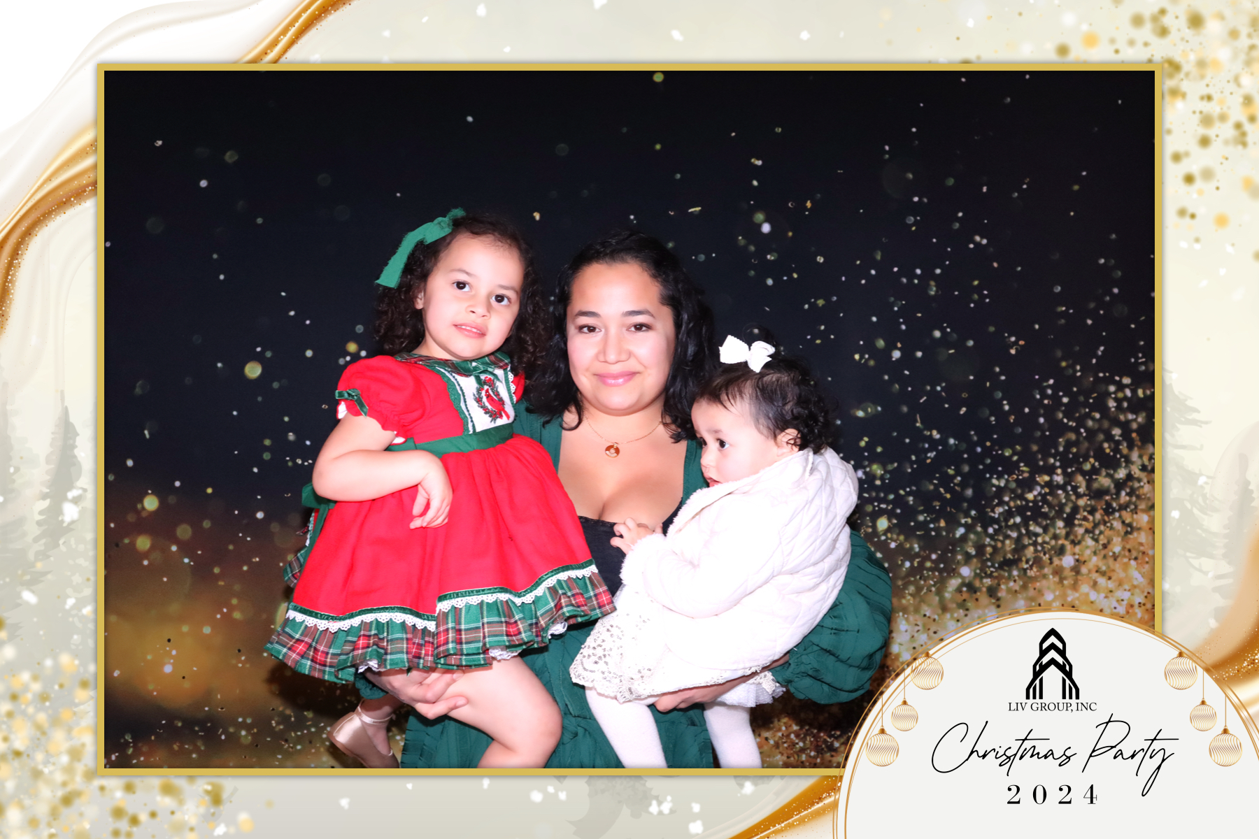 LIV Group Christmas Party | View more photos from the event at gallery.rckapturedmemories.com/u/RCKapturedMemories/LIV-Group-Christmas-Party-0
