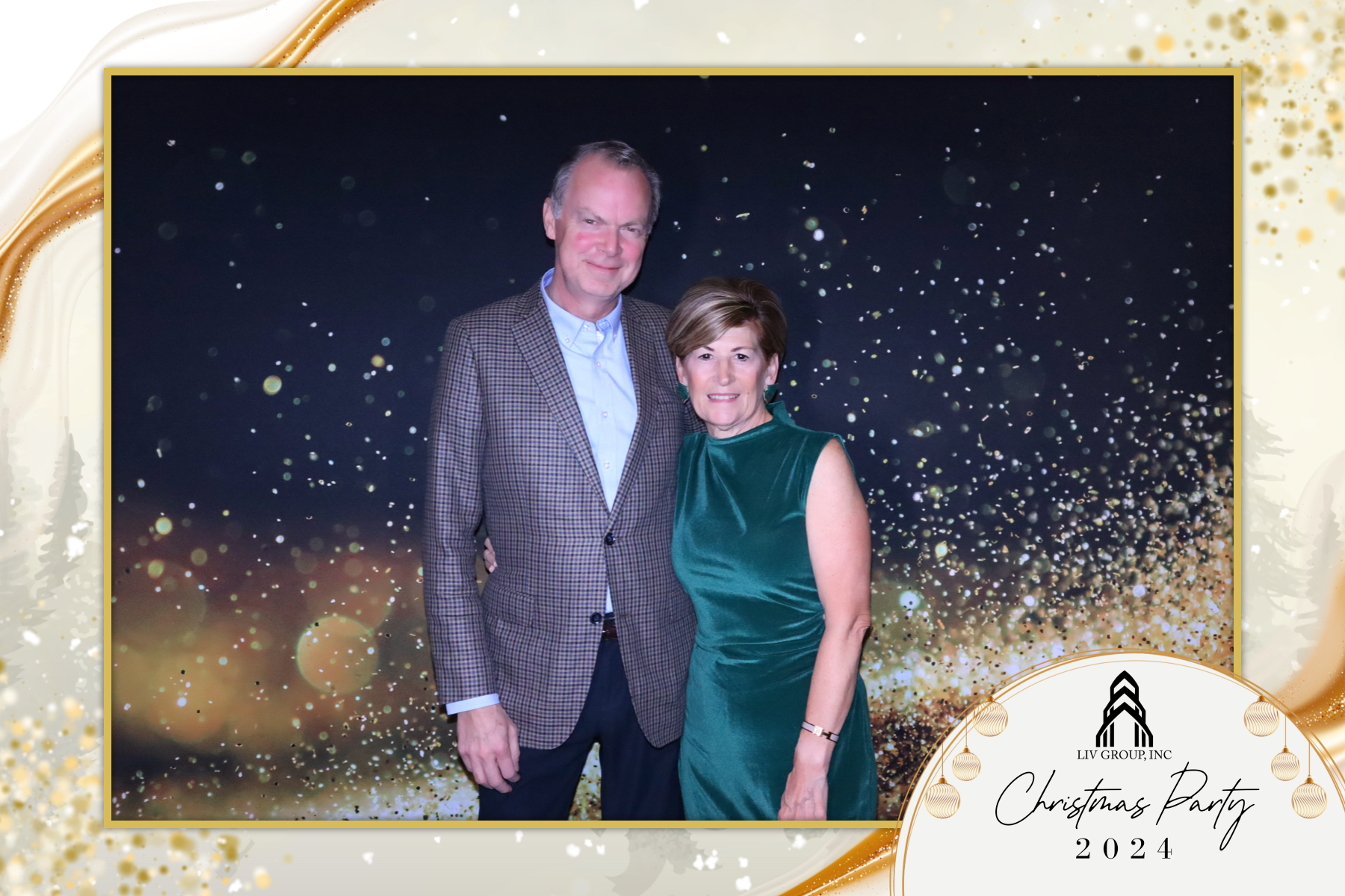 LIV Group Christmas Party | View more photos from the event at gallery.rckapturedmemories.com/u/RCKapturedMemories/LIV-Group-Christmas-Party-0