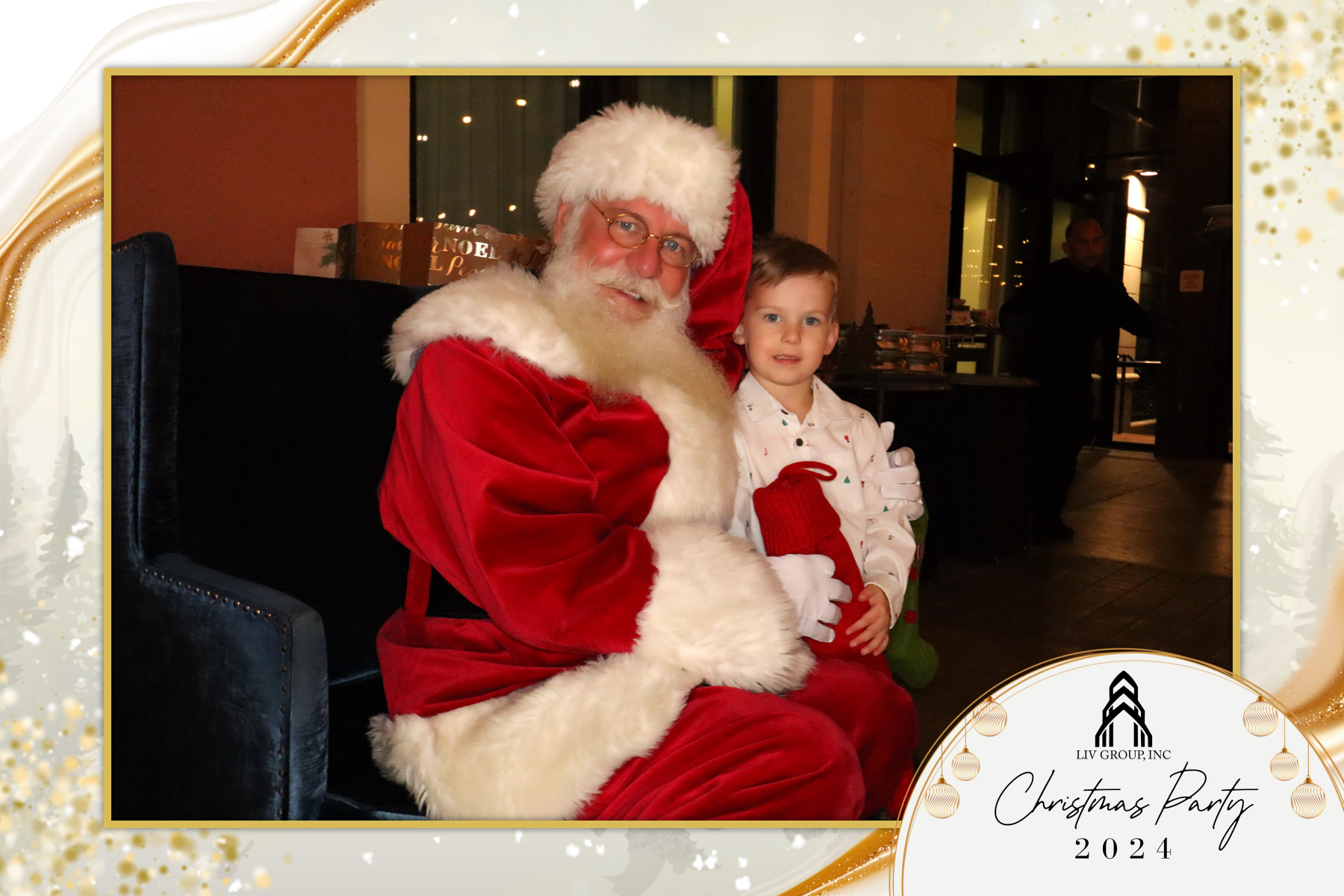 LIV Group Christmas Party | View more photos from the event at gallery.rckapturedmemories.com/u/RCKapturedMemories/LIV-Group-Christmas-Party-0