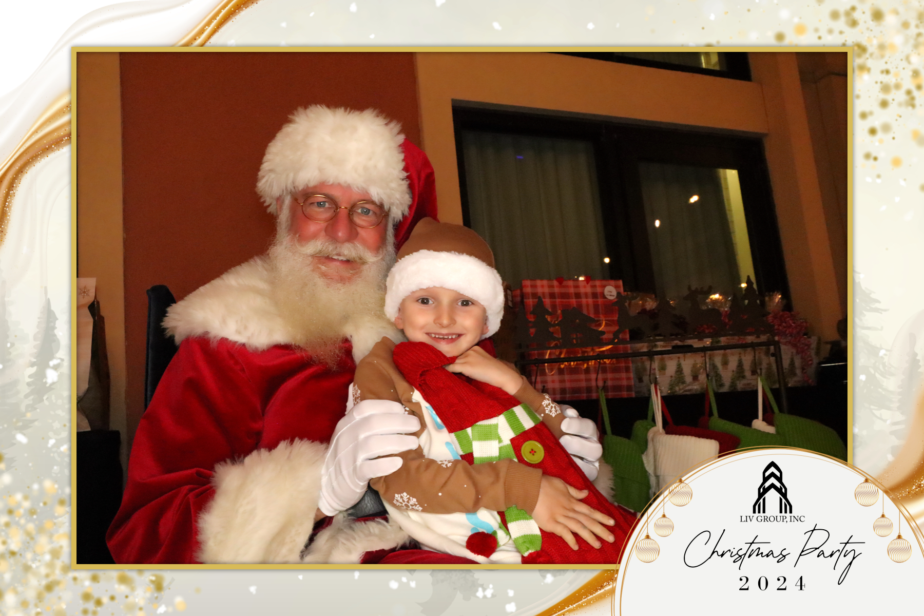 LIV Group Christmas Party | View more photos from the event at gallery.rckapturedmemories.com/u/RCKapturedMemories/LIV-Group-Christmas-Party-0
