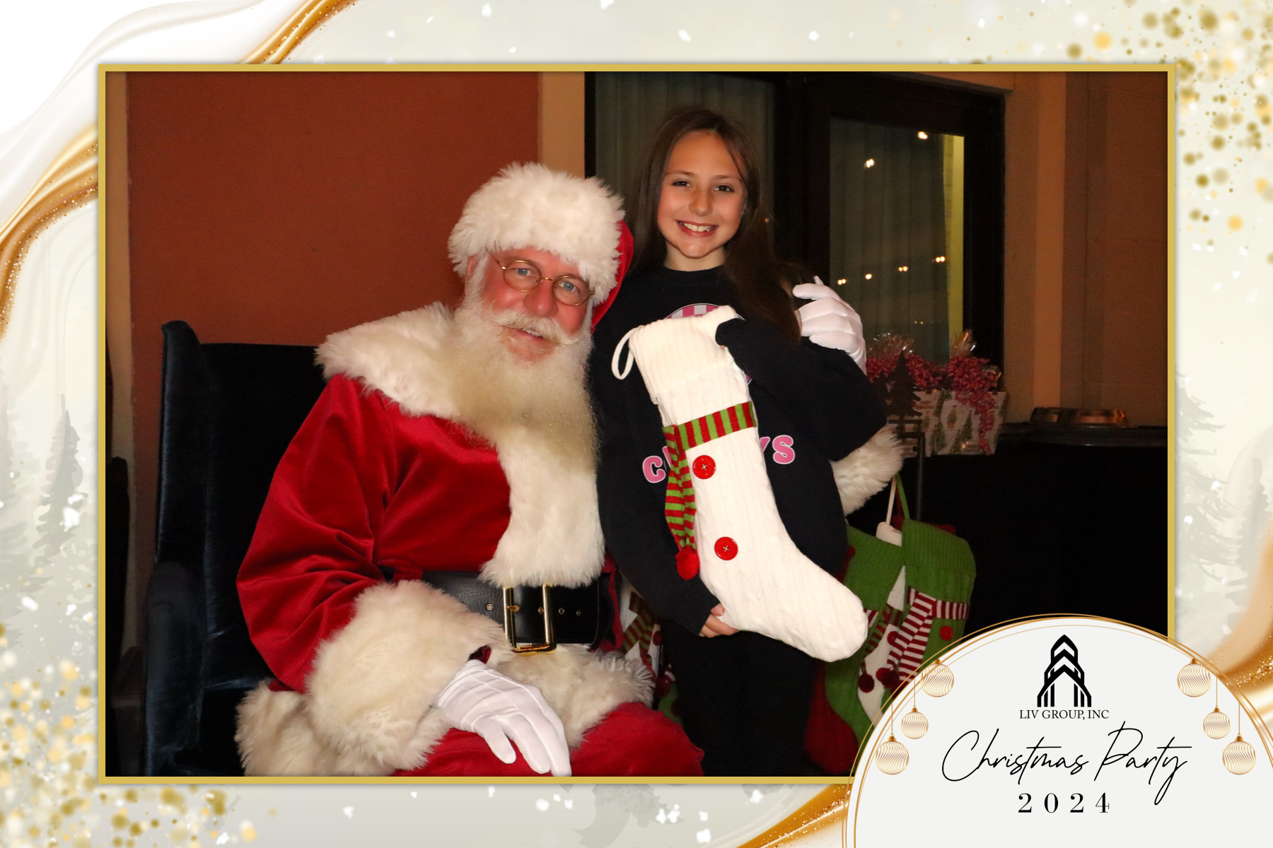 LIV Group Christmas Party | View more photos from the event at gallery.rckapturedmemories.com/u/RCKapturedMemories/LIV-Group-Christmas-Party-0