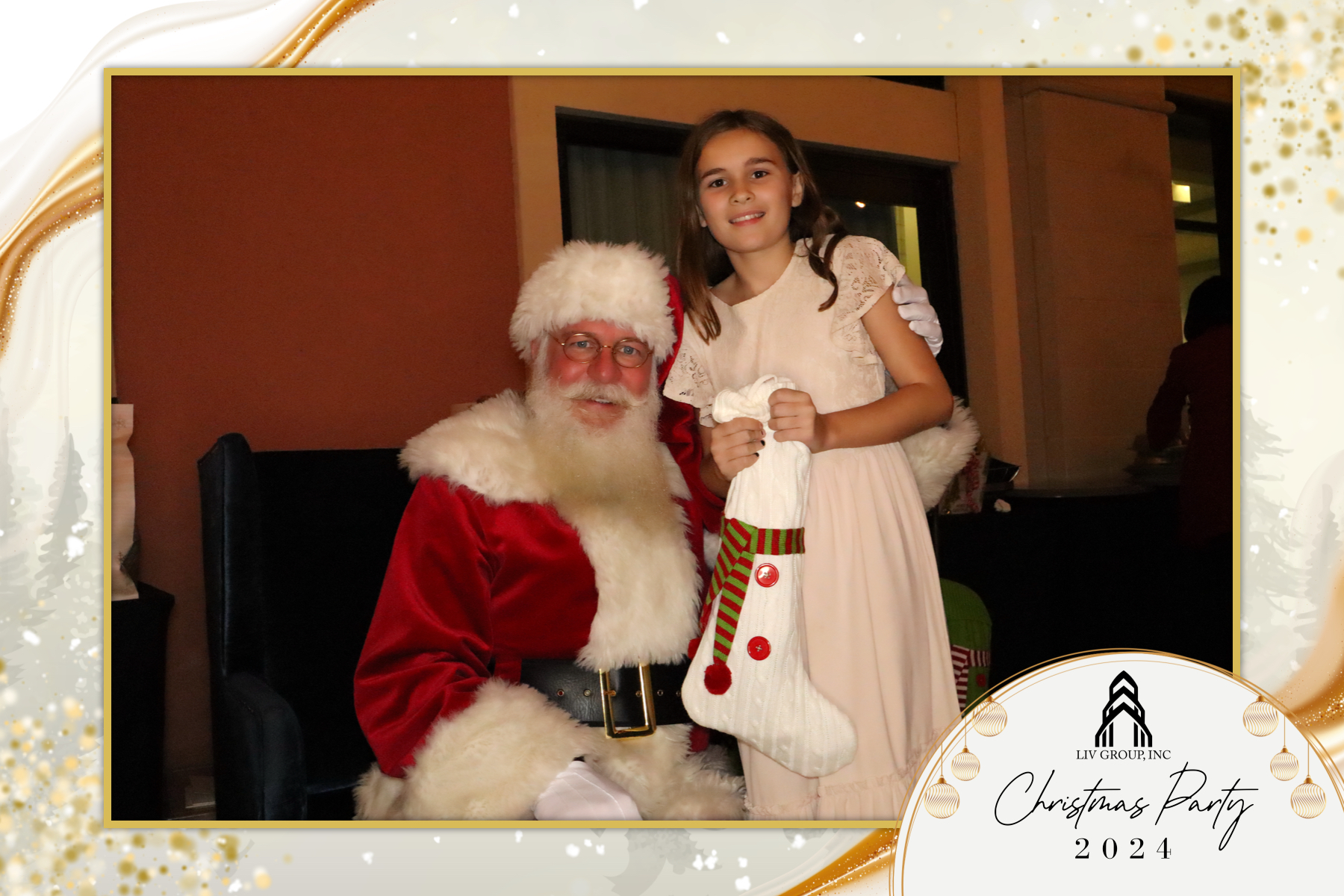 LIV Group Christmas Party | View more photos from the event at gallery.rckapturedmemories.com/u/RCKapturedMemories/LIV-Group-Christmas-Party-0