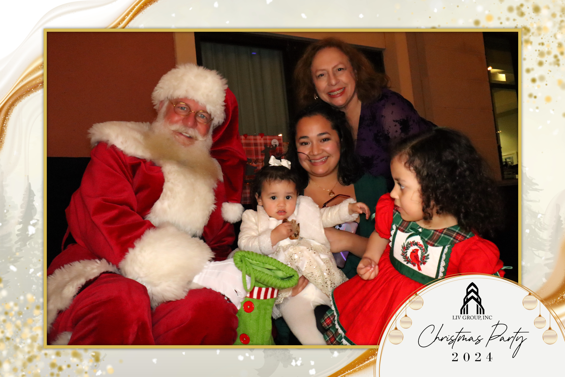 LIV Group Christmas Party | View more photos from the event at gallery.rckapturedmemories.com/u/RCKapturedMemories/LIV-Group-Christmas-Party-0