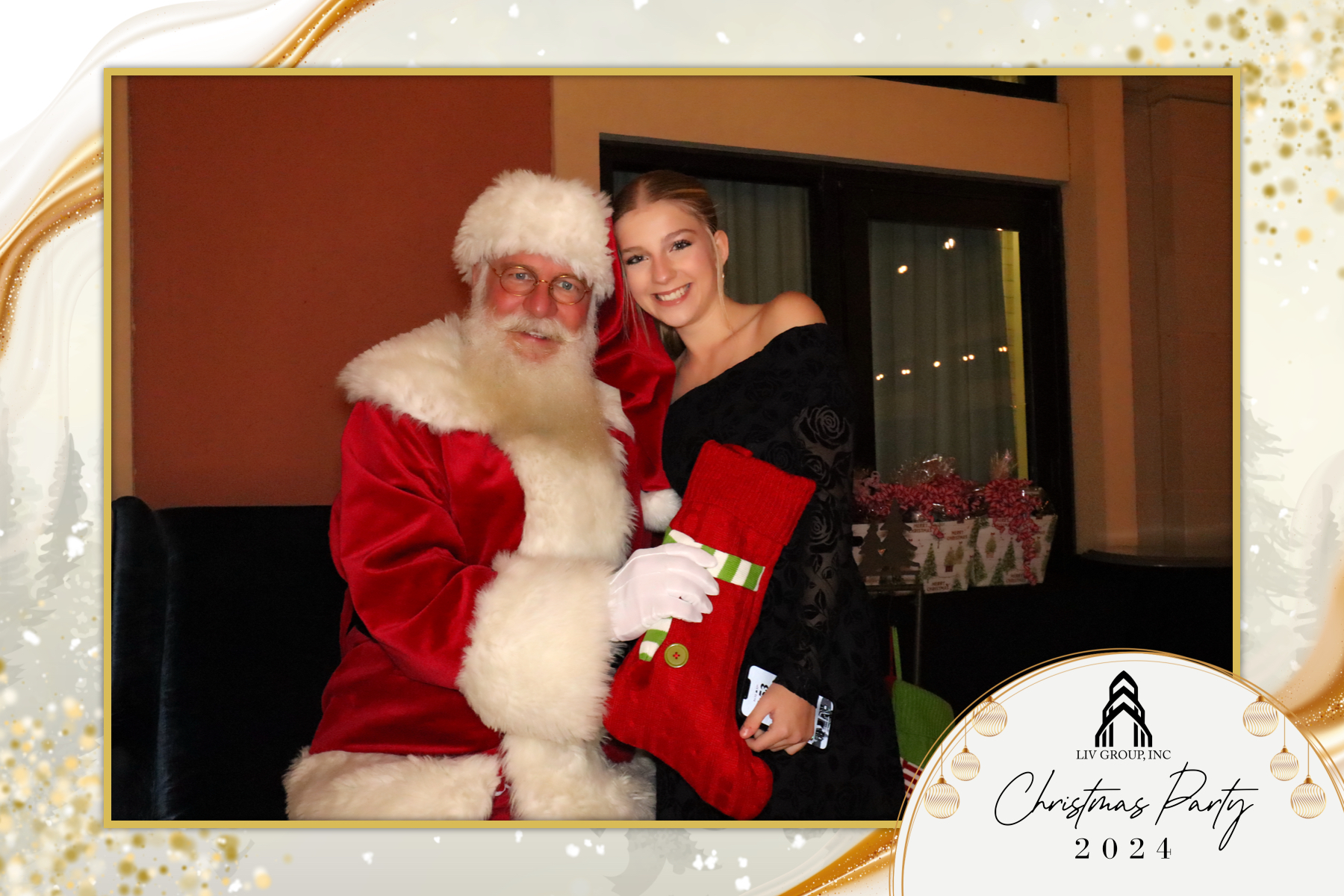LIV Group Christmas Party | View more photos from the event at gallery.rckapturedmemories.com/u/RCKapturedMemories/LIV-Group-Christmas-Party-0