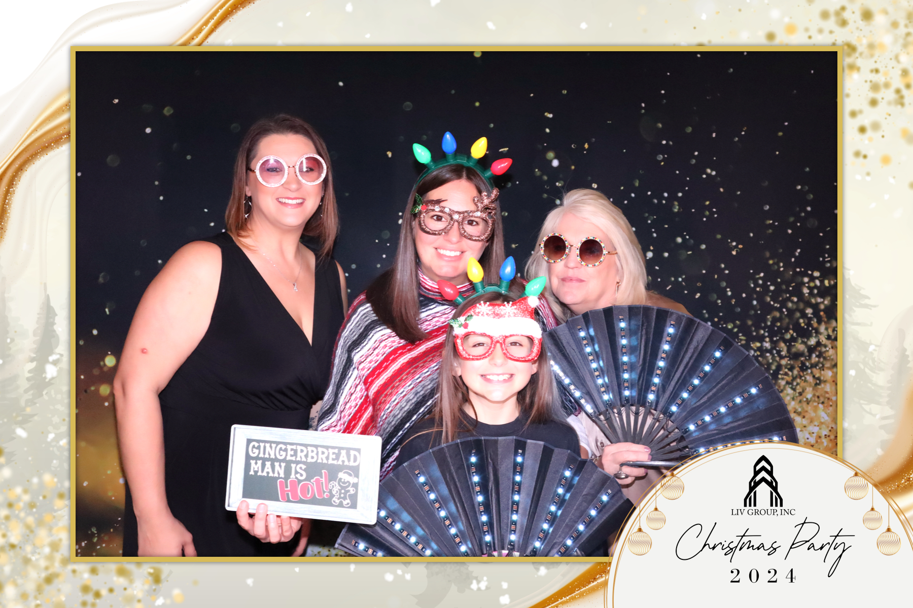 LIV Group Christmas Party | View more photos from the event at gallery.rckapturedmemories.com/u/RCKapturedMemories/LIV-Group-Christmas-Party-0
