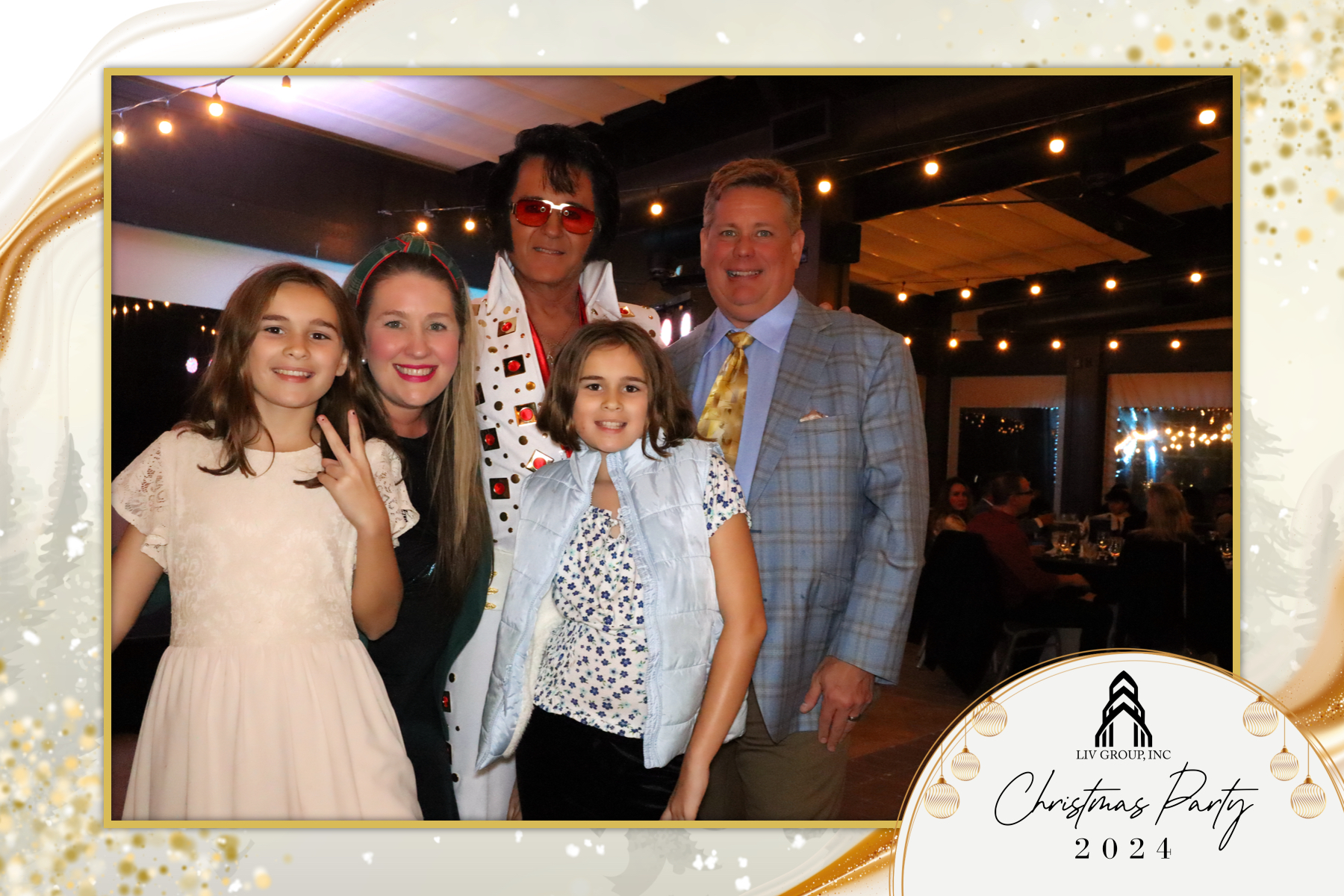 LIV Group Christmas Party | View more photos from the event at gallery.rckapturedmemories.com/u/RCKapturedMemories/LIV-Group-Christmas-Party-0