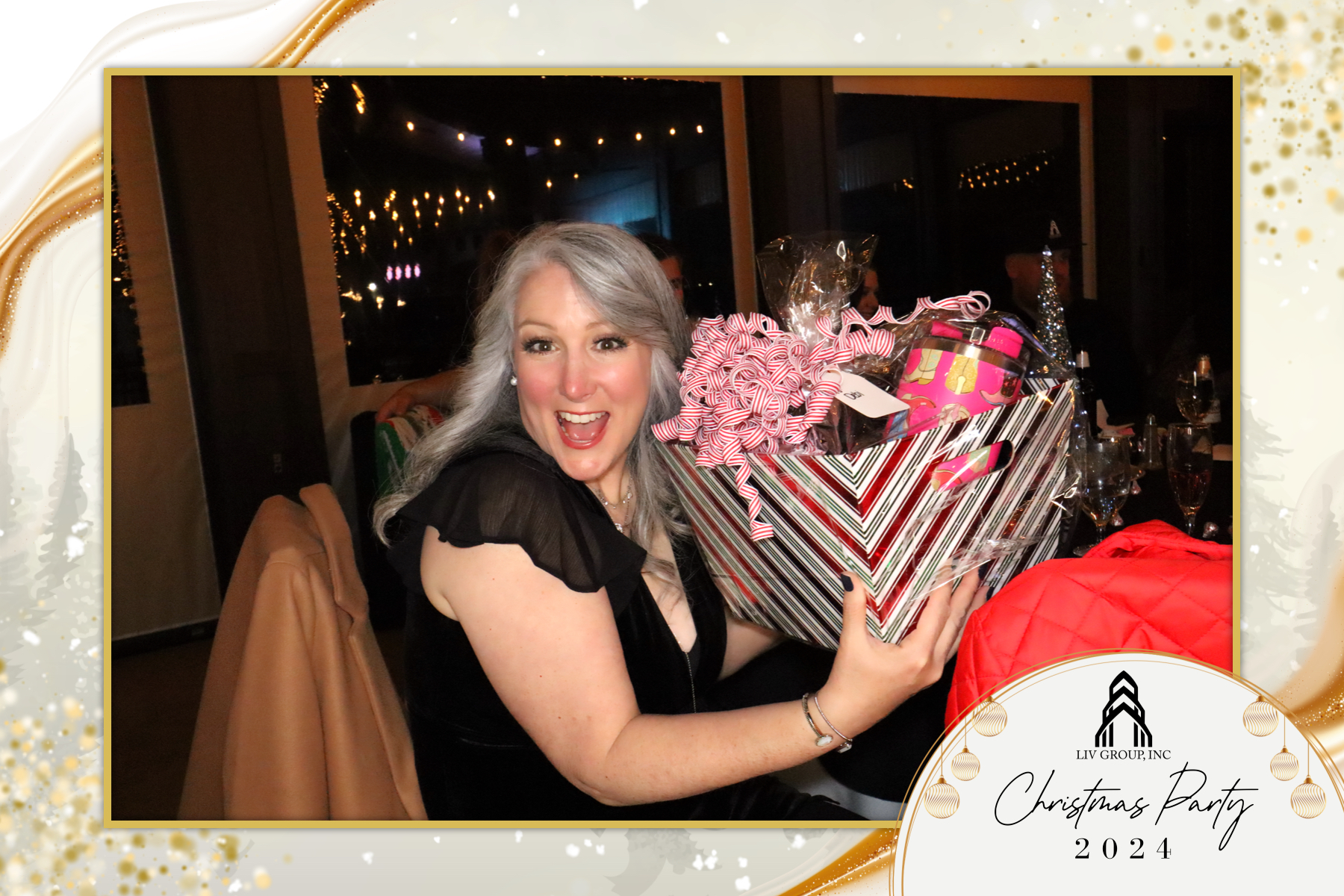 LIV Group Christmas Party | View more photos from the event at gallery.rckapturedmemories.com/u/RCKapturedMemories/LIV-Group-Christmas-Party-0