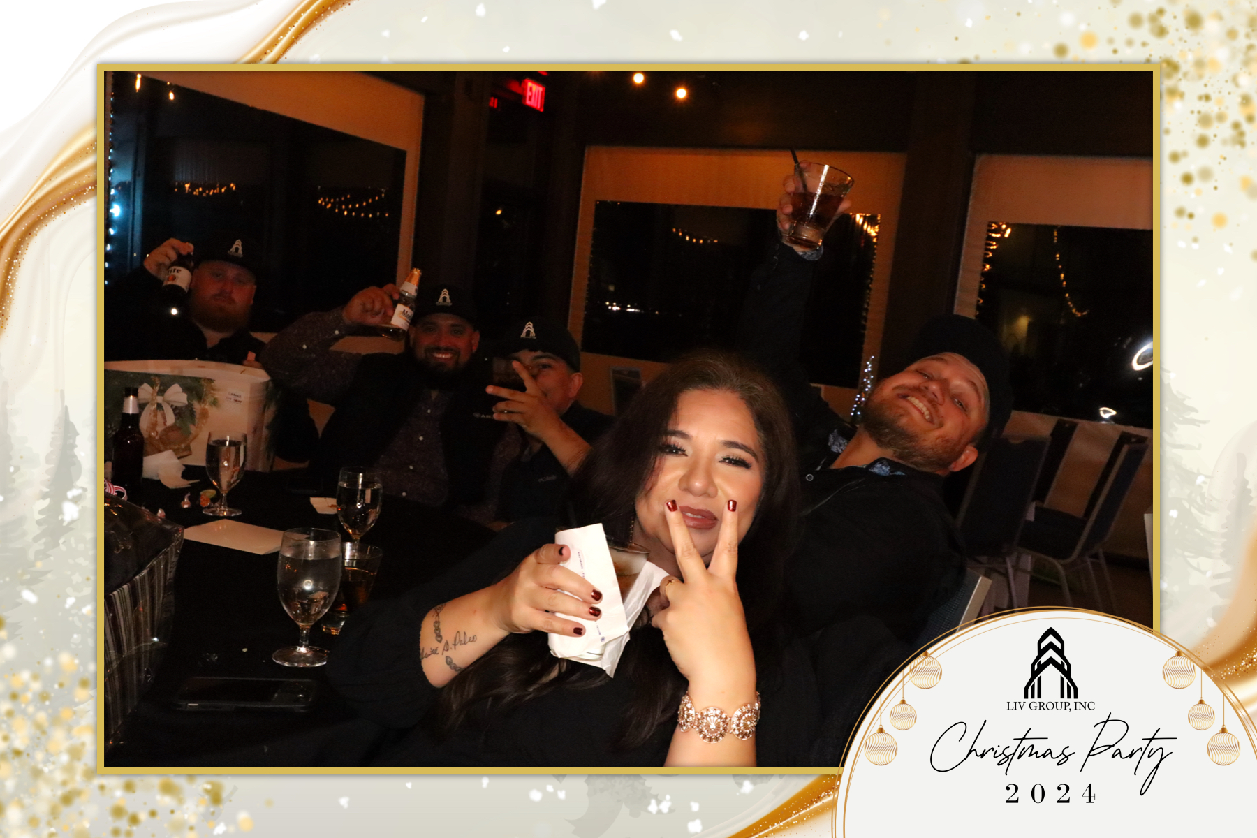 LIV Group Christmas Party | View more photos from the event at gallery.rckapturedmemories.com/u/RCKapturedMemories/LIV-Group-Christmas-Party-0