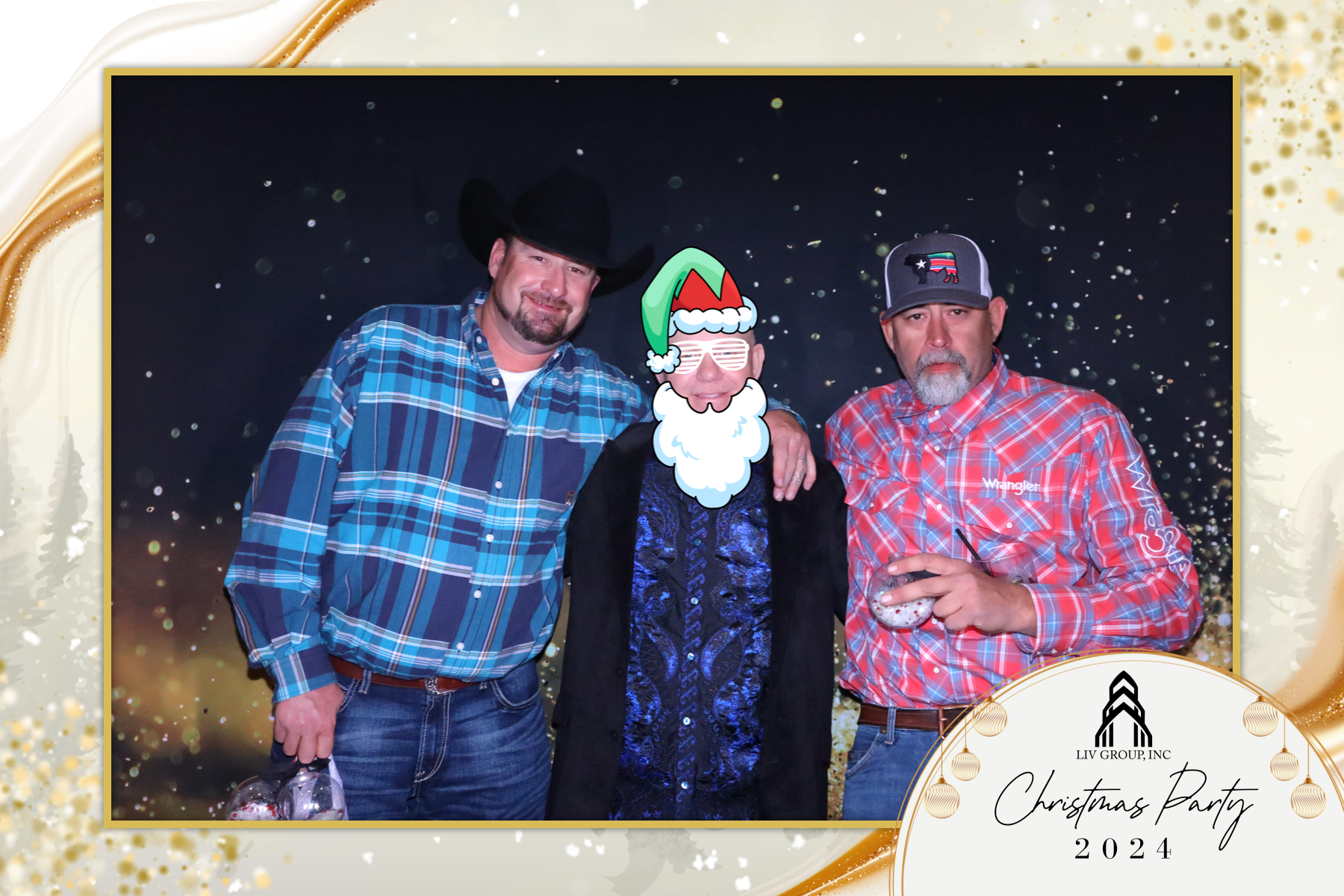 LIV Group Christmas Party | View more photos from the event at gallery.rckapturedmemories.com/u/RCKapturedMemories/LIV-Group-Christmas-Party-0