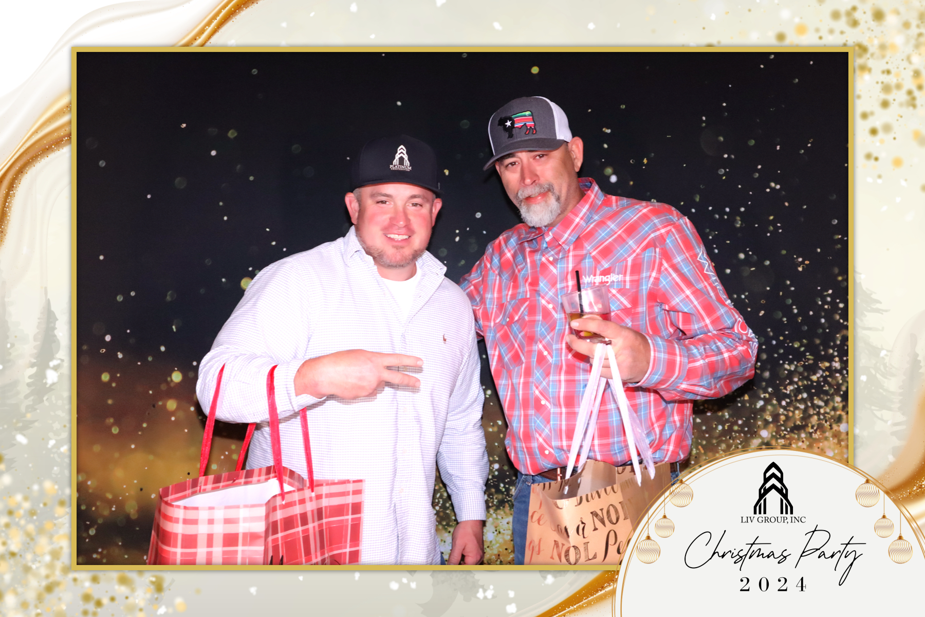 LIV Group Christmas Party | View more photos from the event at gallery.rckapturedmemories.com/u/RCKapturedMemories/LIV-Group-Christmas-Party-0