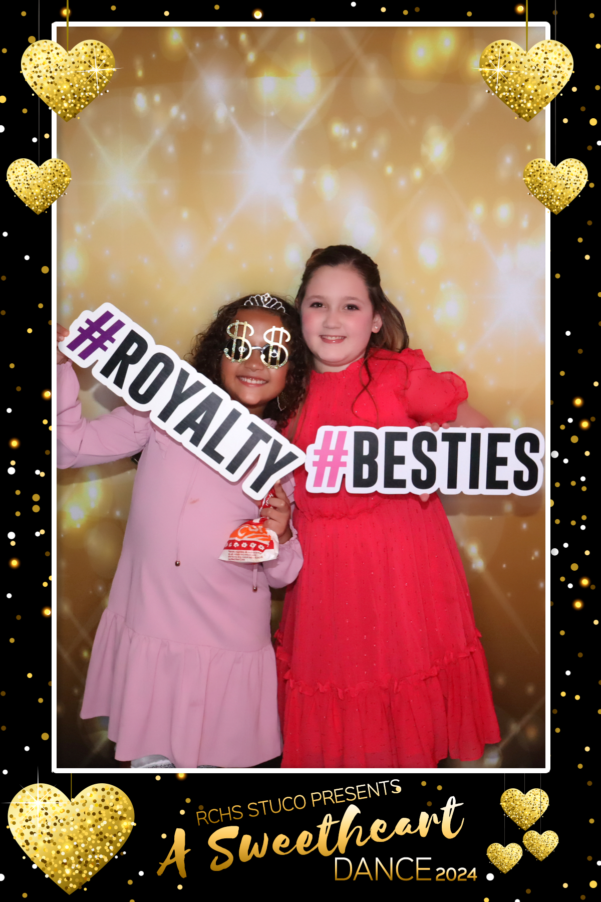 RCHS:  A SWEETHEART DANCE | View more photos from the event at gallery.rckapturedmemories.com/u/RCKapturedMemories/RCHS-A-SWEETHEART-DANCE