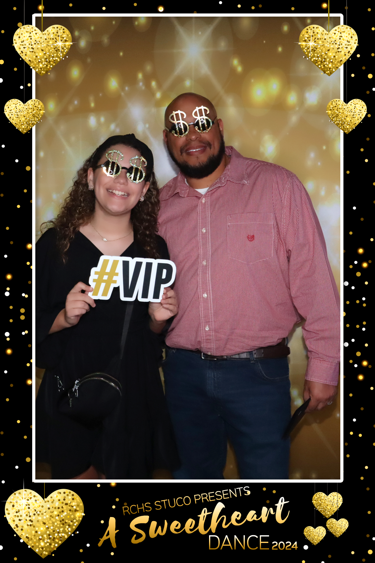 RCHS:  A SWEETHEART DANCE | View more photos from the event at gallery.rckapturedmemories.com/u/RCKapturedMemories/RCHS-A-SWEETHEART-DANCE