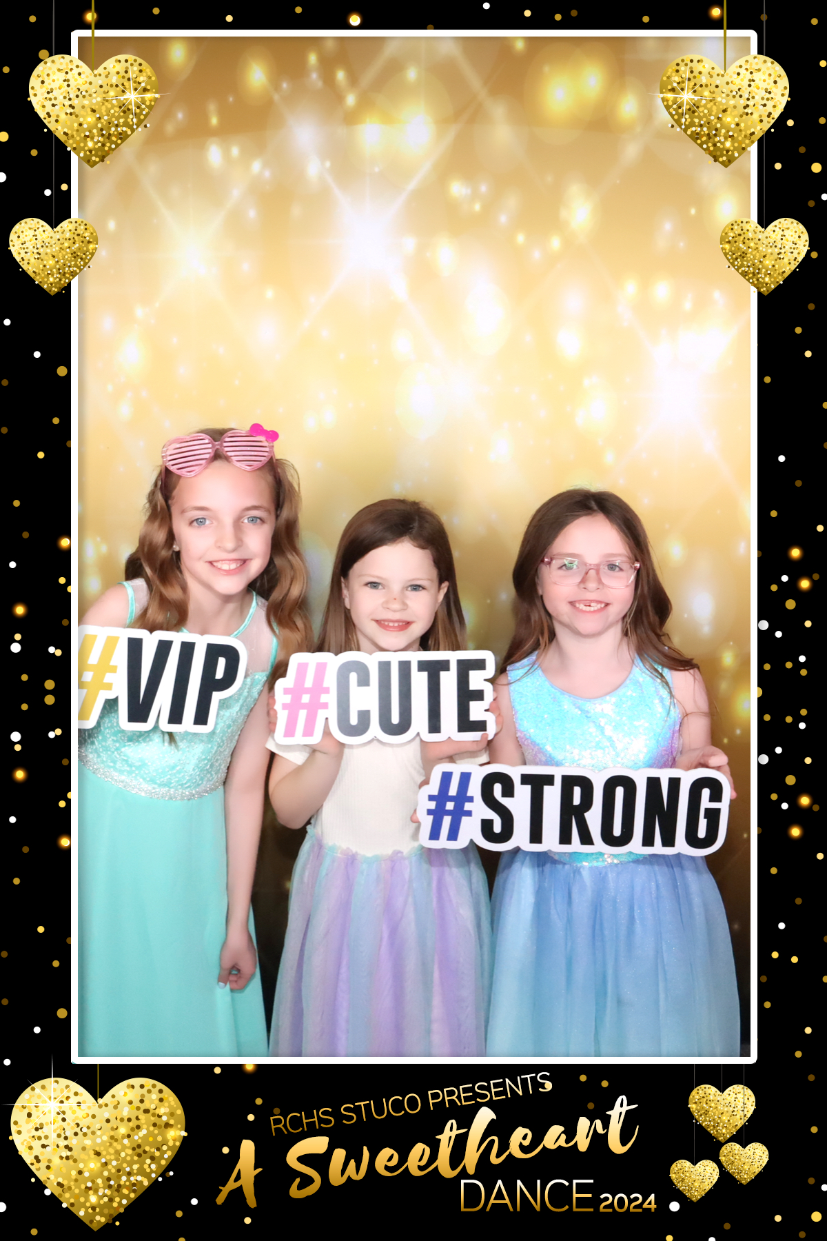 RCHS:  A SWEETHEART DANCE | View more photos from the event at gallery.rckapturedmemories.com/u/RCKapturedMemories/RCHS-A-SWEETHEART-DANCE
