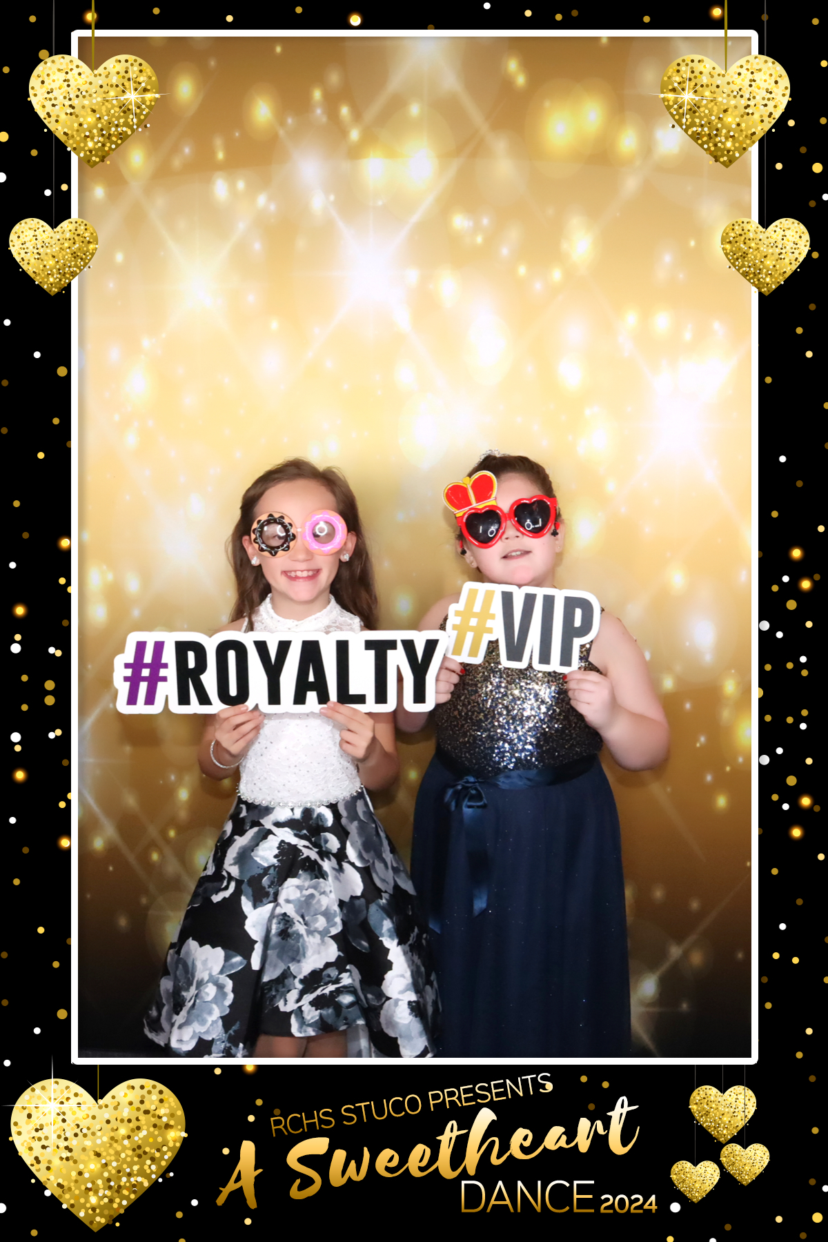 RCHS:  A SWEETHEART DANCE | View more photos from the event at gallery.rckapturedmemories.com/u/RCKapturedMemories/RCHS-A-SWEETHEART-DANCE