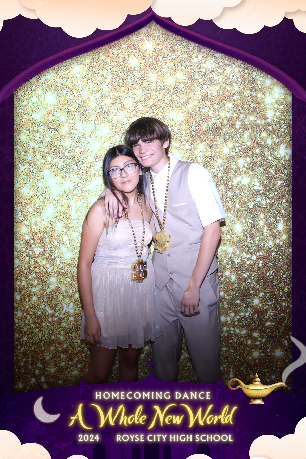 RCHS Homecoming '24:  A Whole New World | View more photos from the event at gallery.rckapturedmemories.com/u/RCKapturedMemories/RCHS-Homecoming-24-A-Whole-New-World