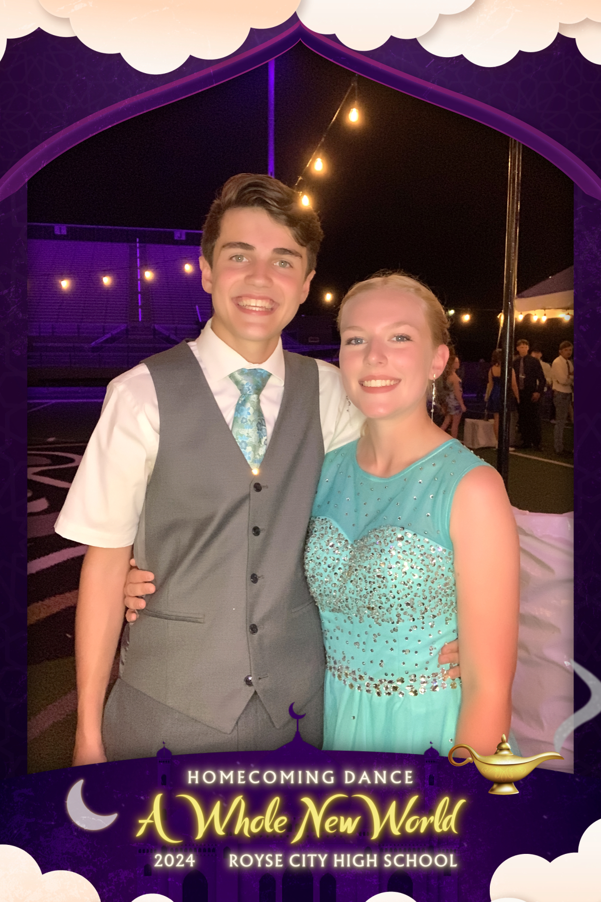 RCHS Homecoming '24:  A Whole New World | View more photos from the event at gallery.rckapturedmemories.com/u/RCKapturedMemories/RCHS-Homecoming-24-A-Whole-New-World